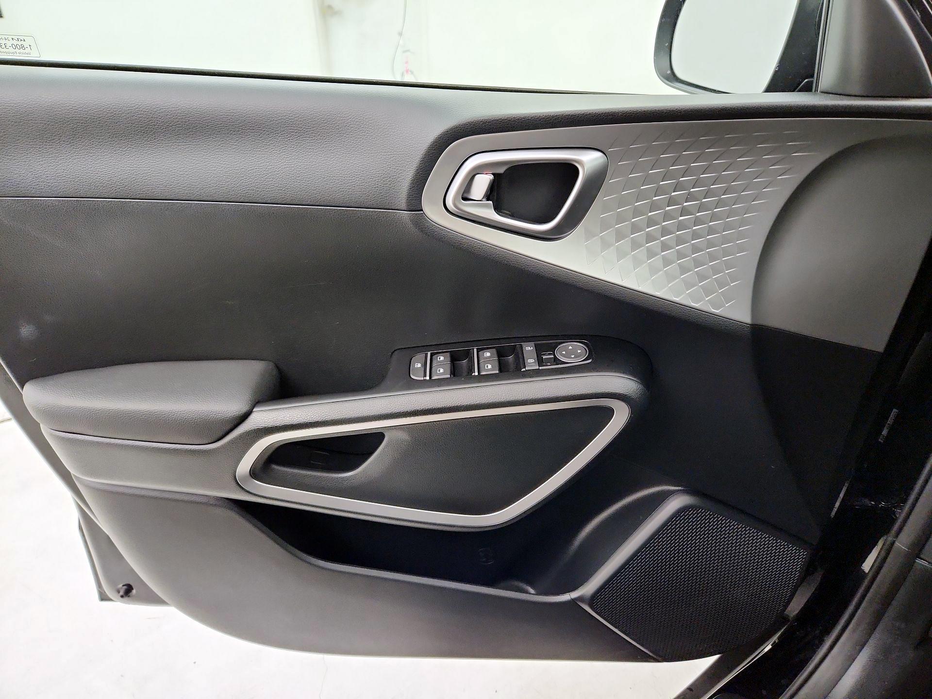 Thumbnail: 2024 Kia Soul - 12