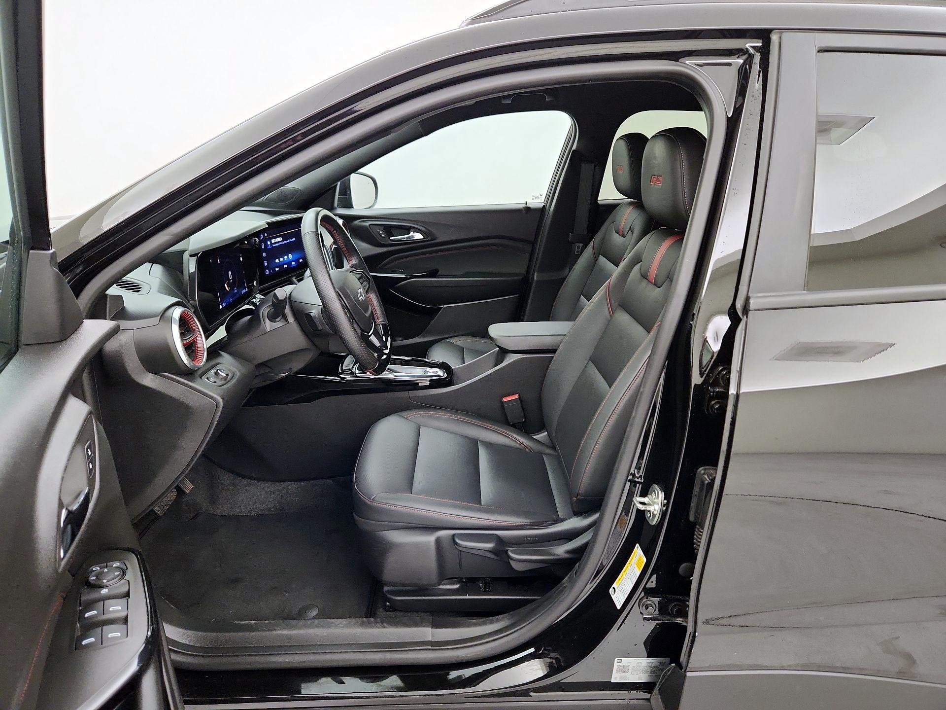 Thumbnail: 2024 Chevrolet Trax - 11