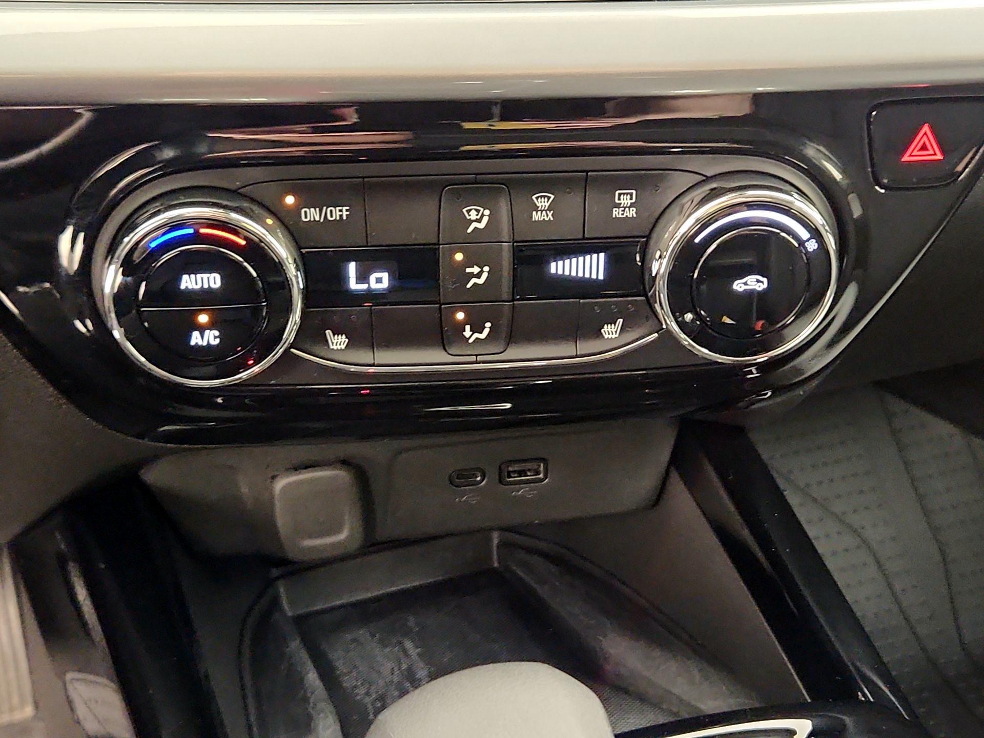 Thumbnail: 2025 Chevrolet Trax - 16