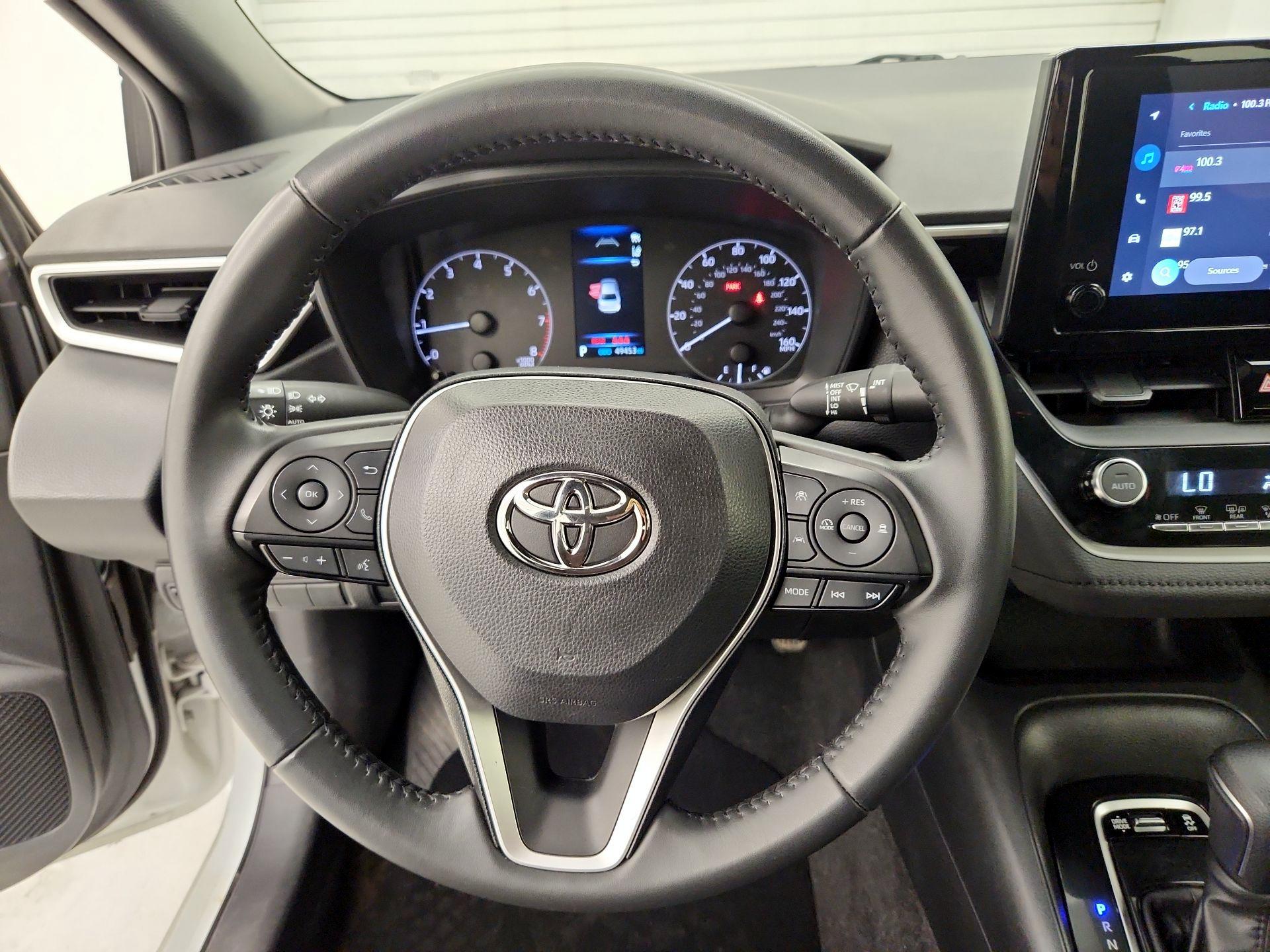 Thumbnail: 2023 Toyota Corolla - 10