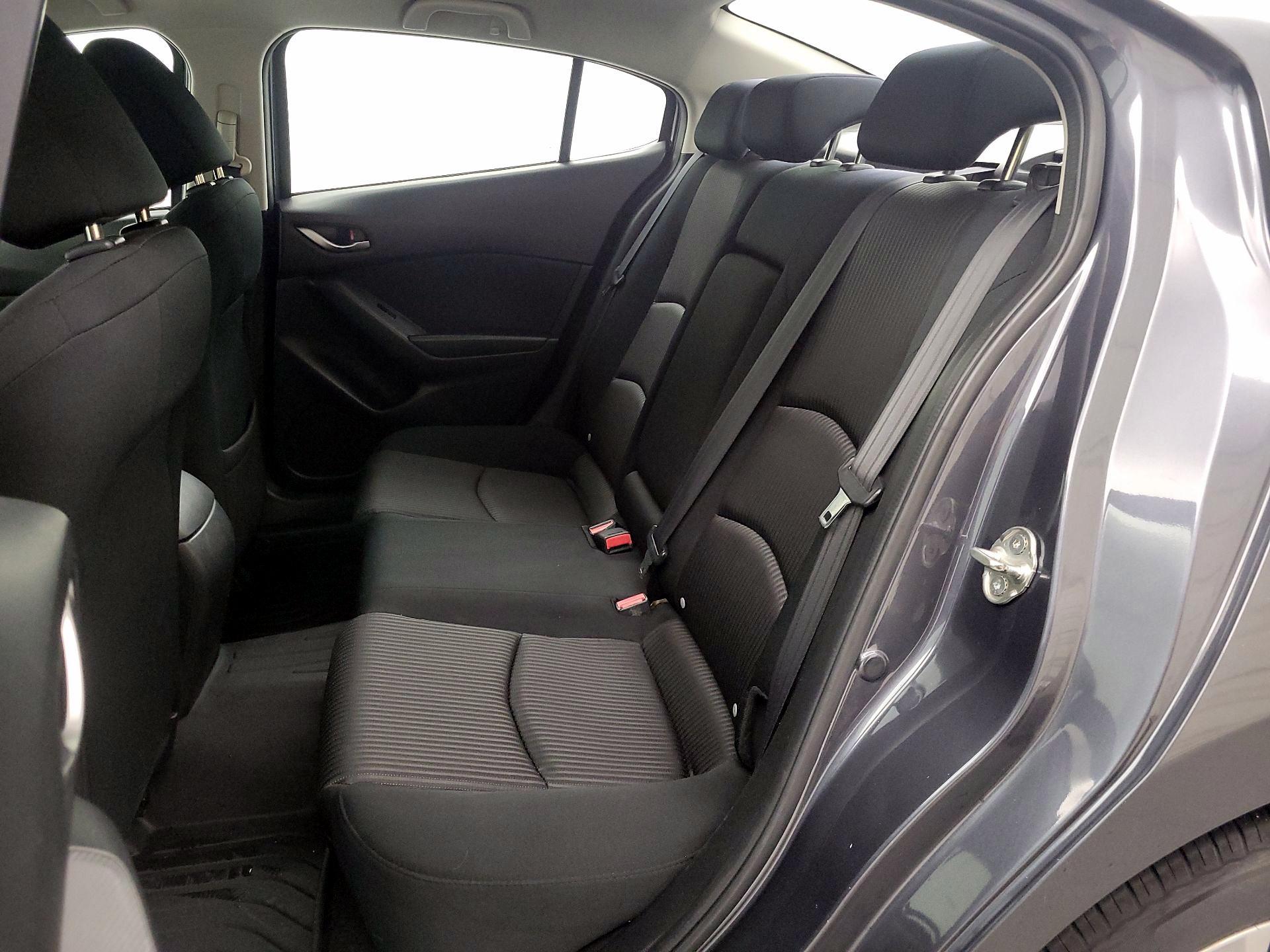Thumbnail: 2016 Mazda Mazda3 - 20