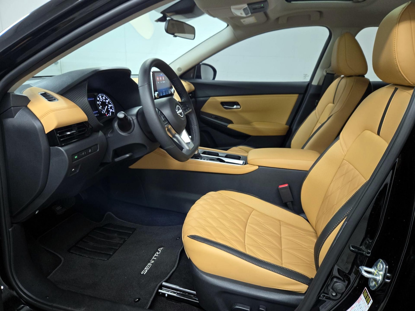 2025 Nissan Sentra SV - Photo 12