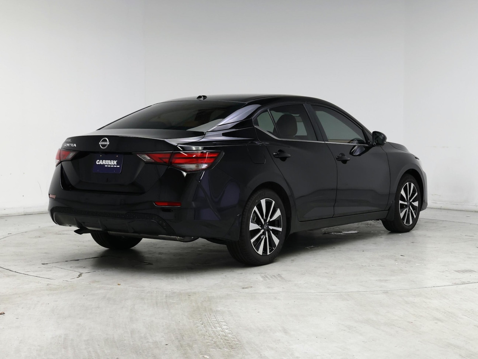 2025 Nissan Sentra SV - Photo 9