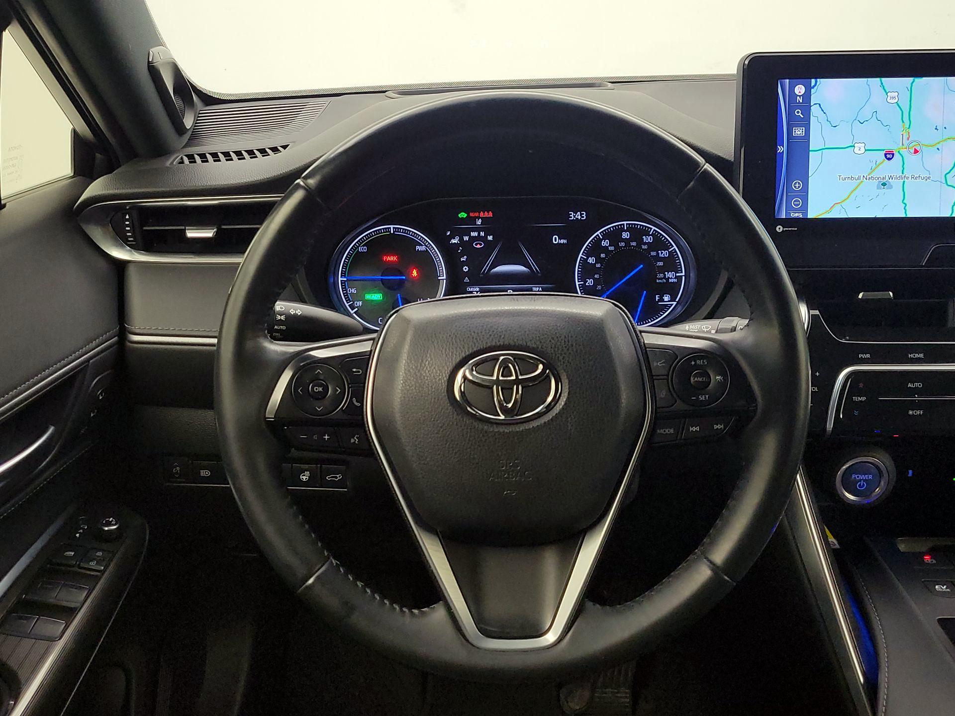 Thumbnail: 2021 Toyota Venza - 10