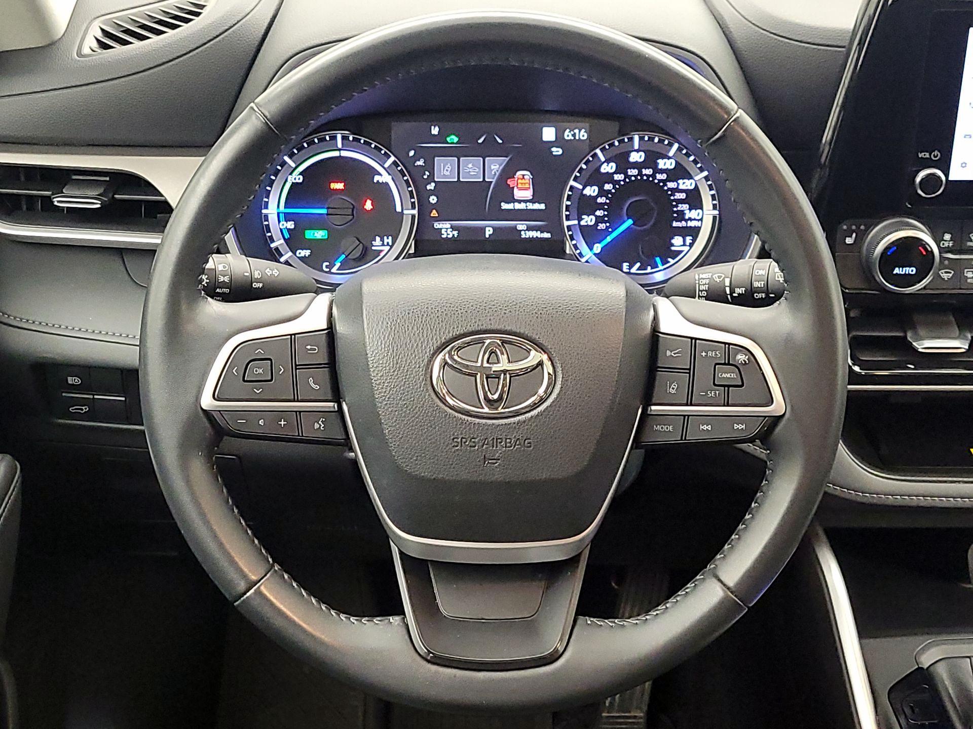 Thumbnail: 2023 Toyota Highlander - 10