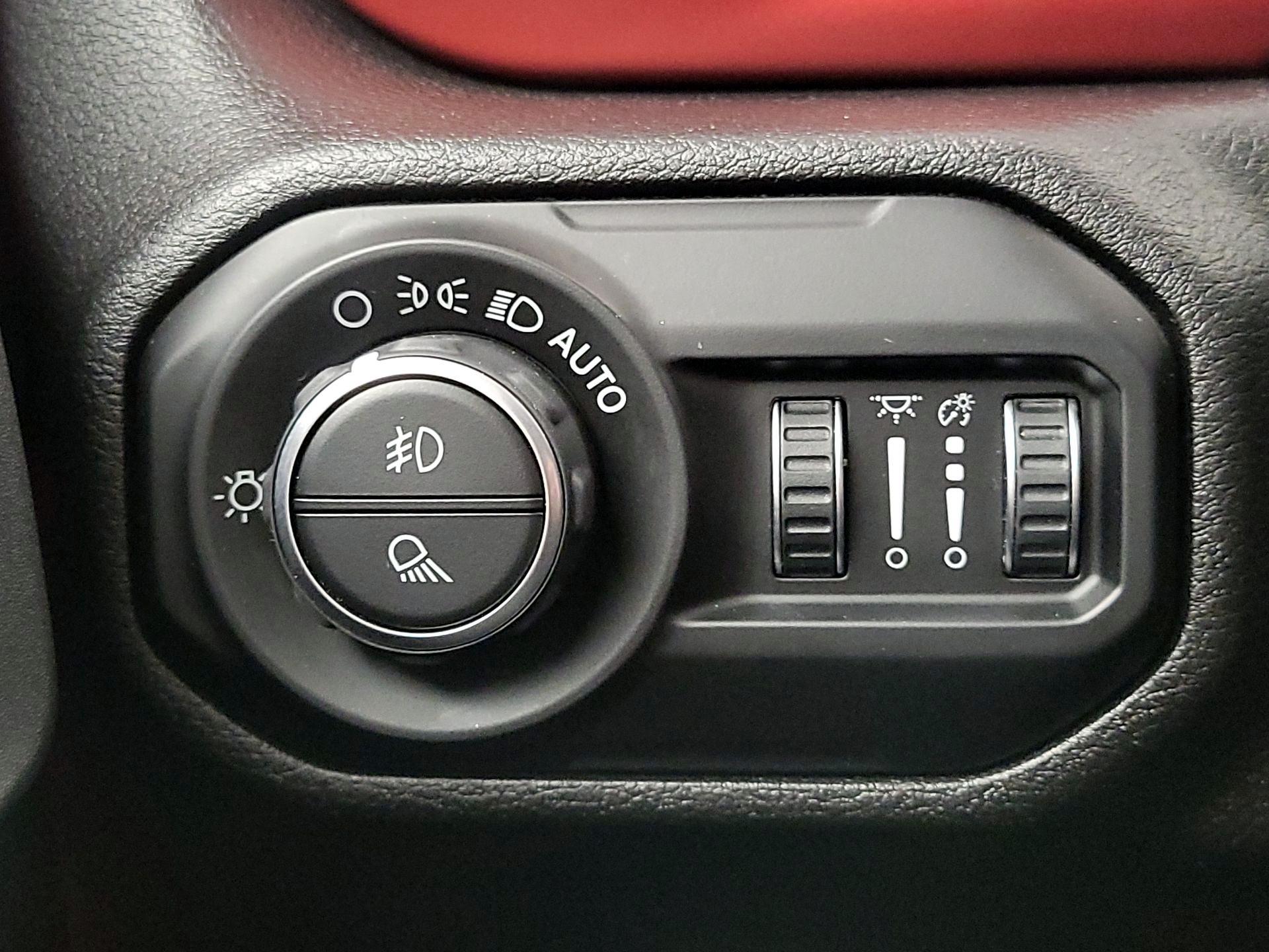 Thumbnail: 2020 Jeep Gladiator - 13