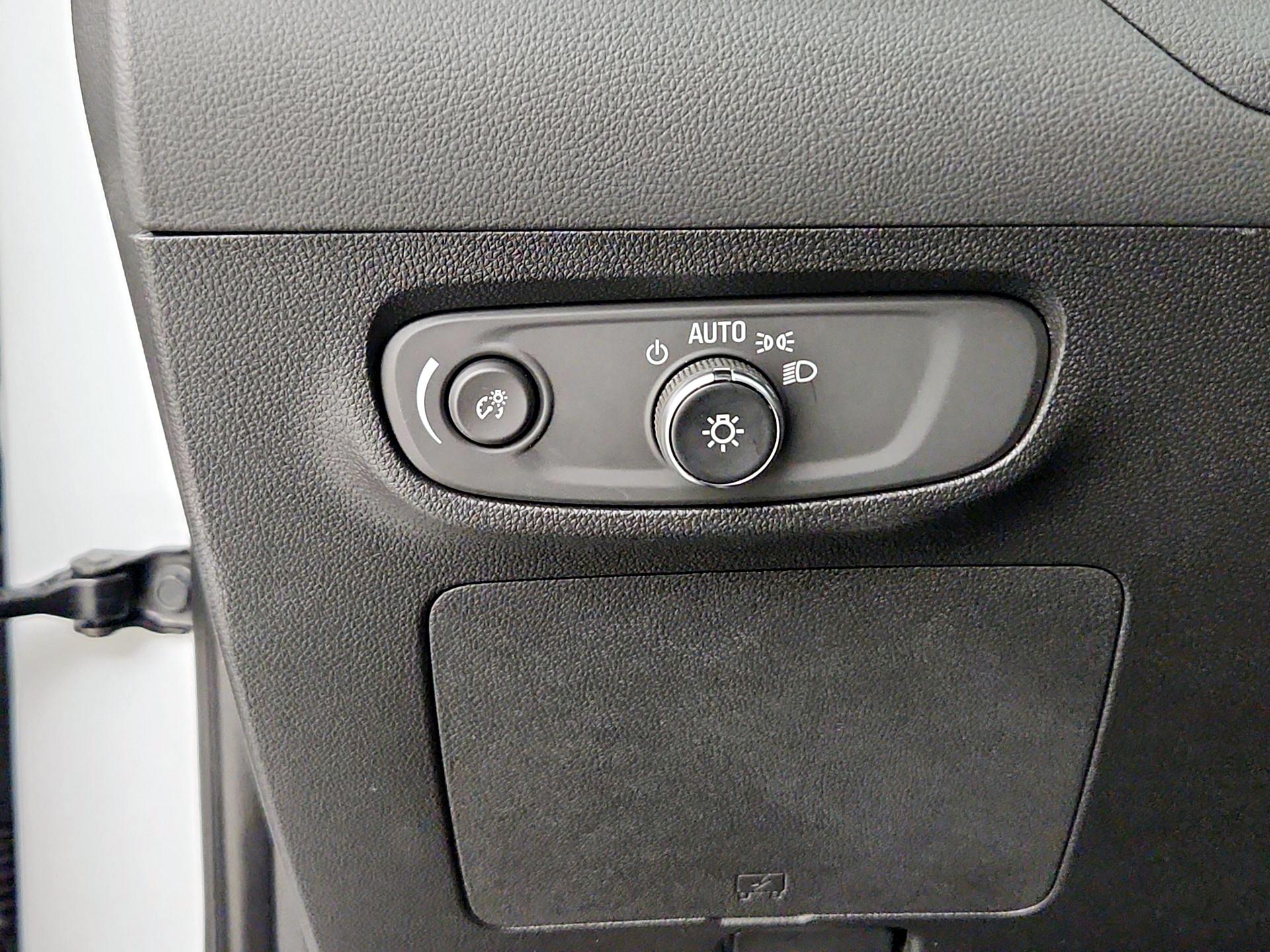 Thumbnail: 2025 Buick Encore GX - 13