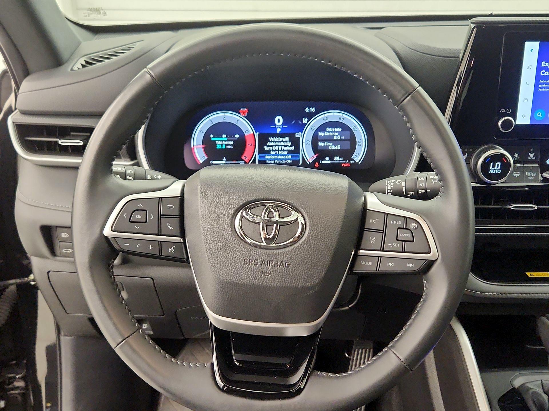 Thumbnail: 2025 Toyota Highlander - 10