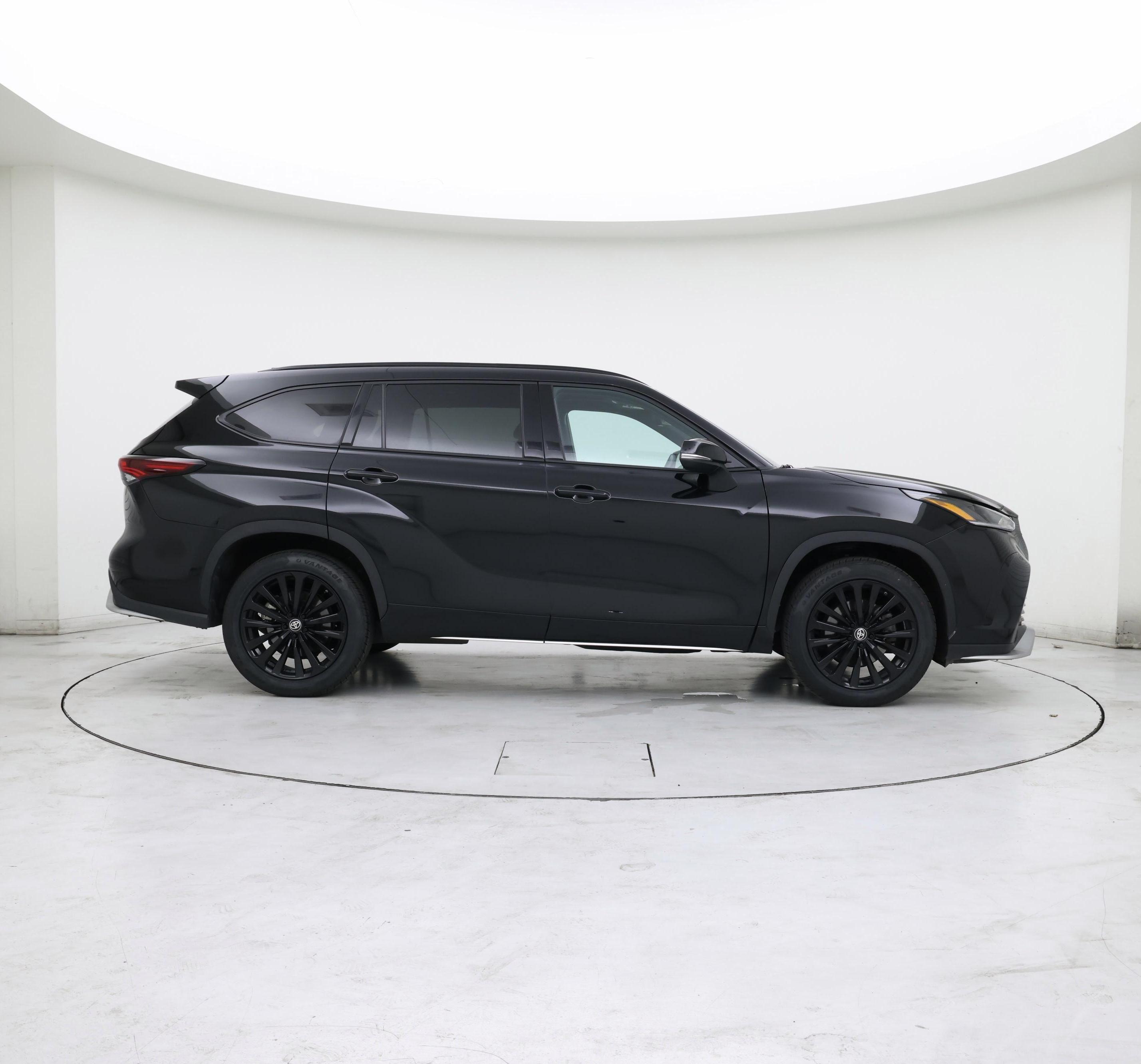 Thumbnail: 2025 Toyota Highlander - 7
