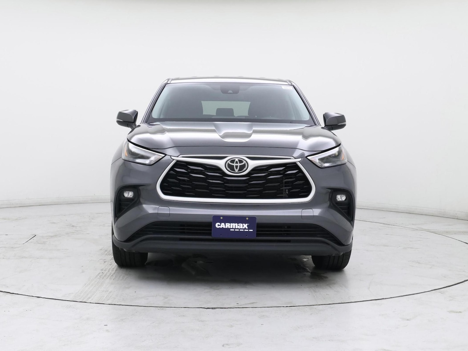 2025 Toyota Highlander LE - Photo 6