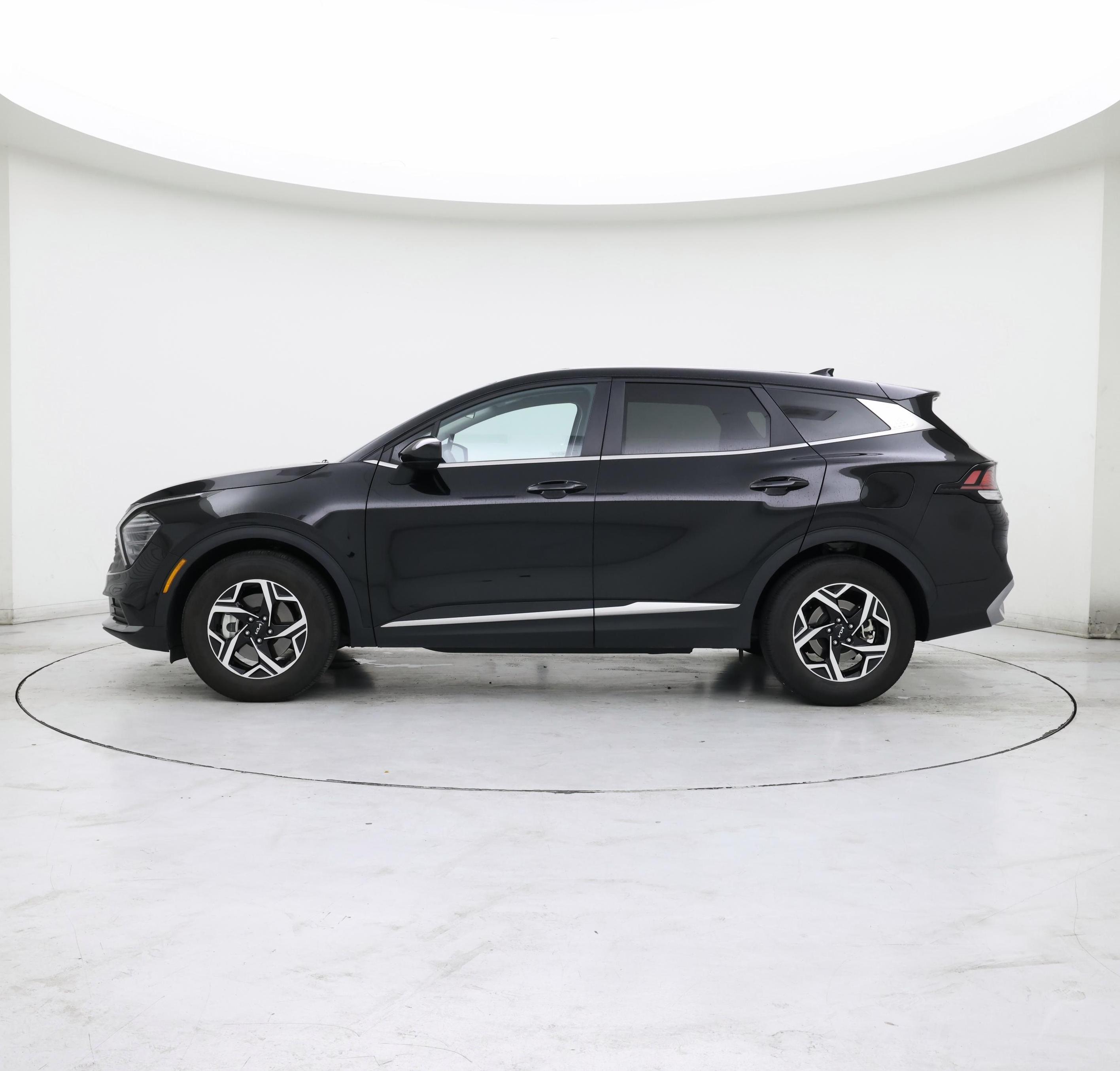 Thumbnail: 2025 Kia Sportage - 3