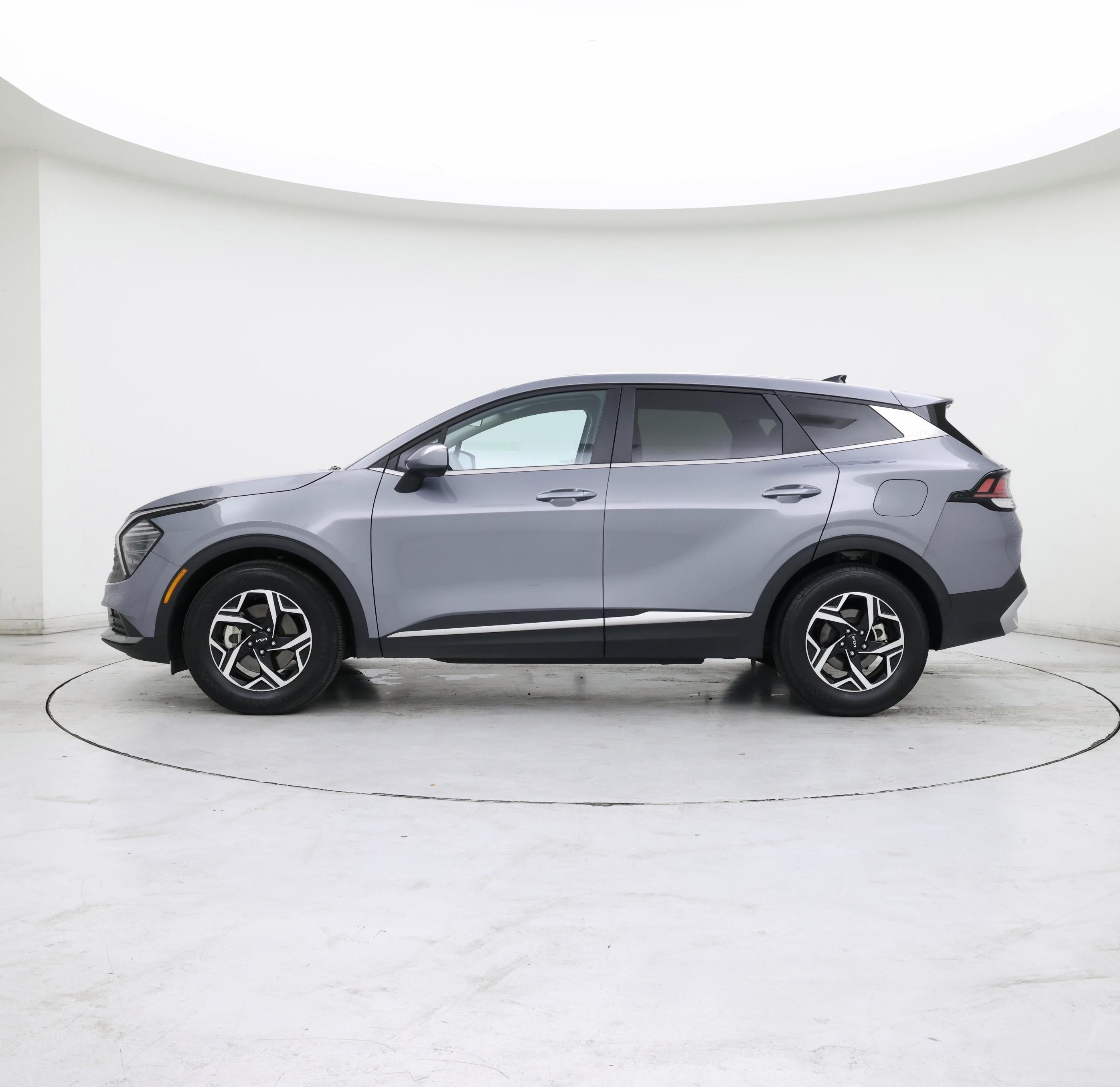 Thumbnail: 2025 Kia Sportage - 3