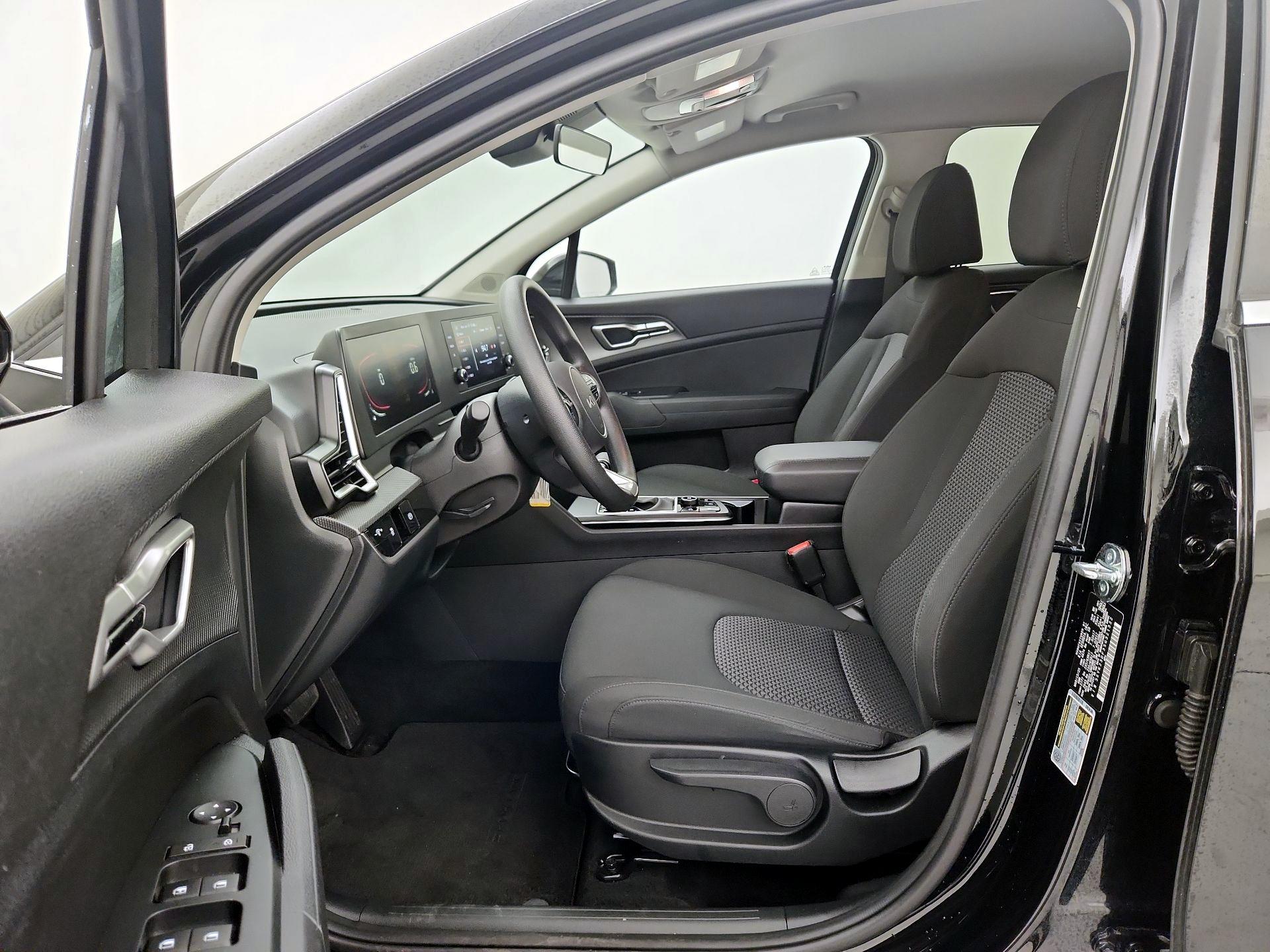 Thumbnail: 2025 Kia Sportage - 11