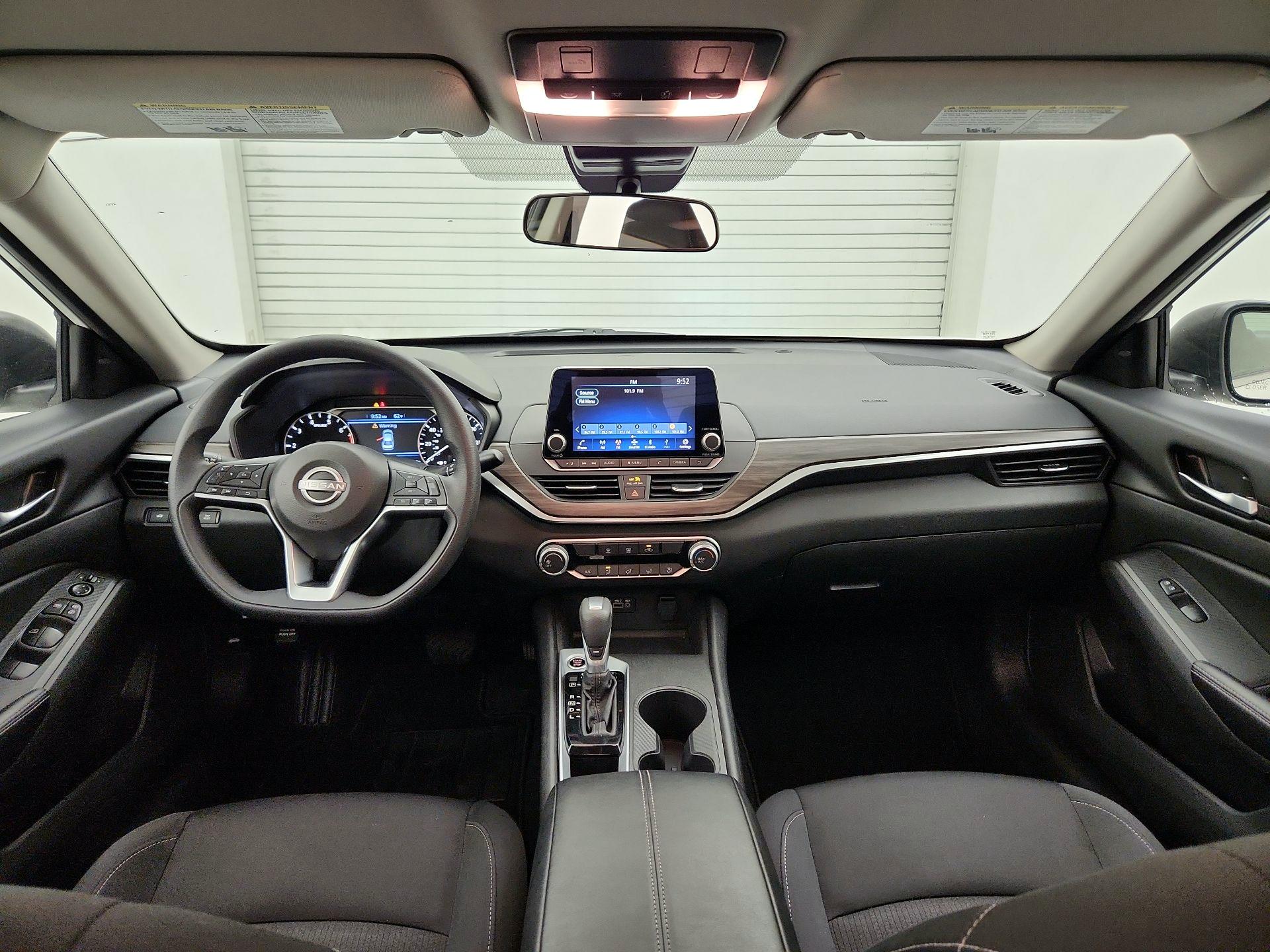 Thumbnail: 2025 Nissan Altima - 9