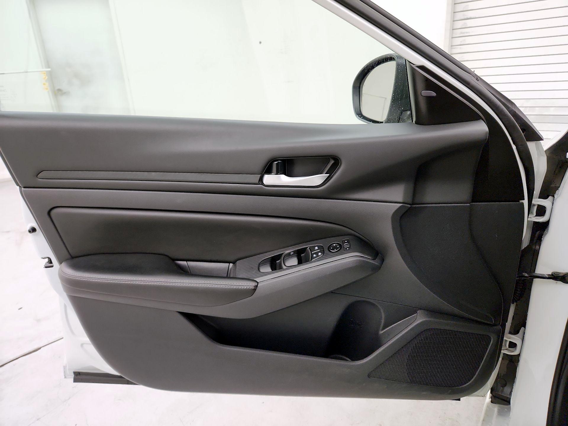 Thumbnail: 2025 Nissan Altima - 12