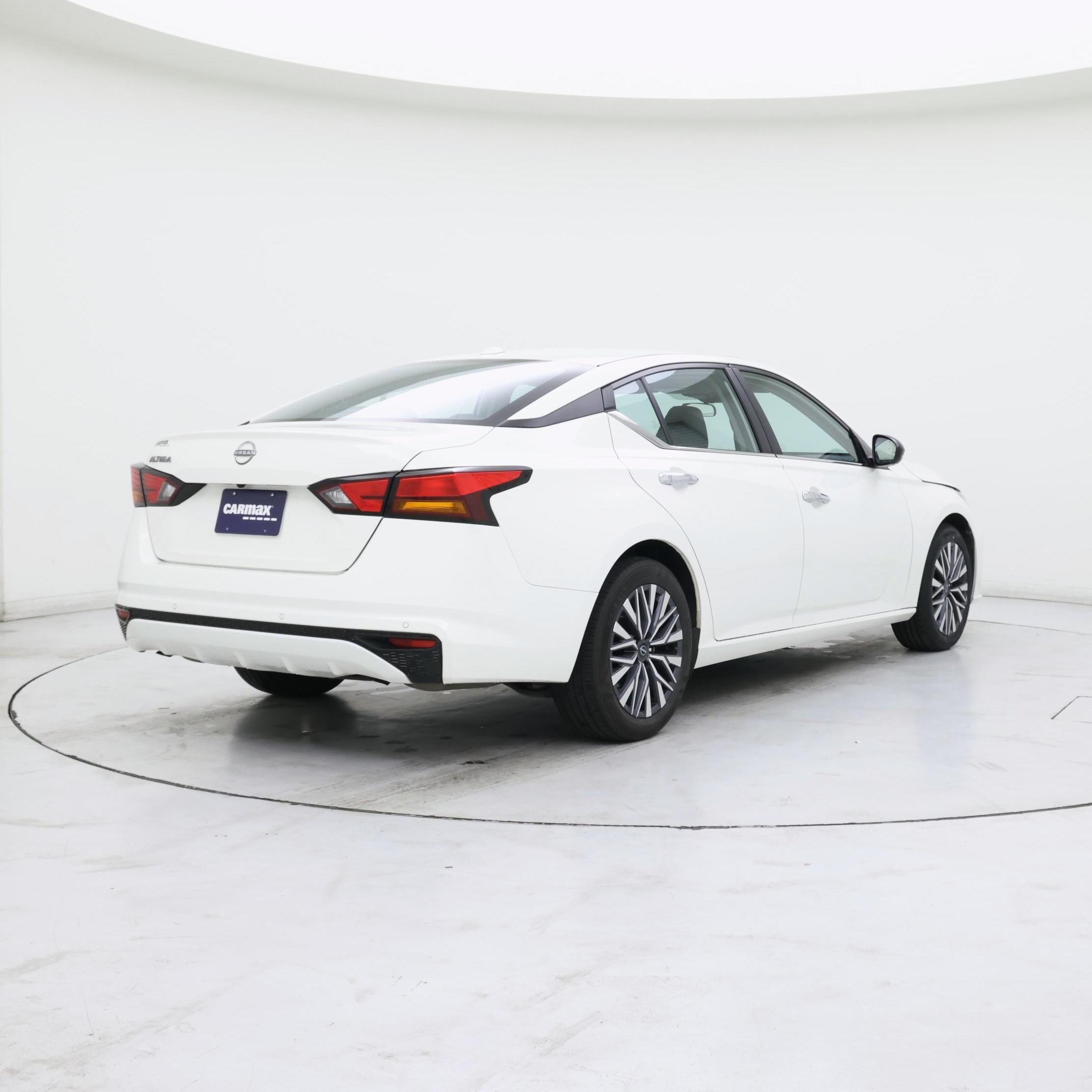 Thumbnail: 2025 Nissan Altima - 8