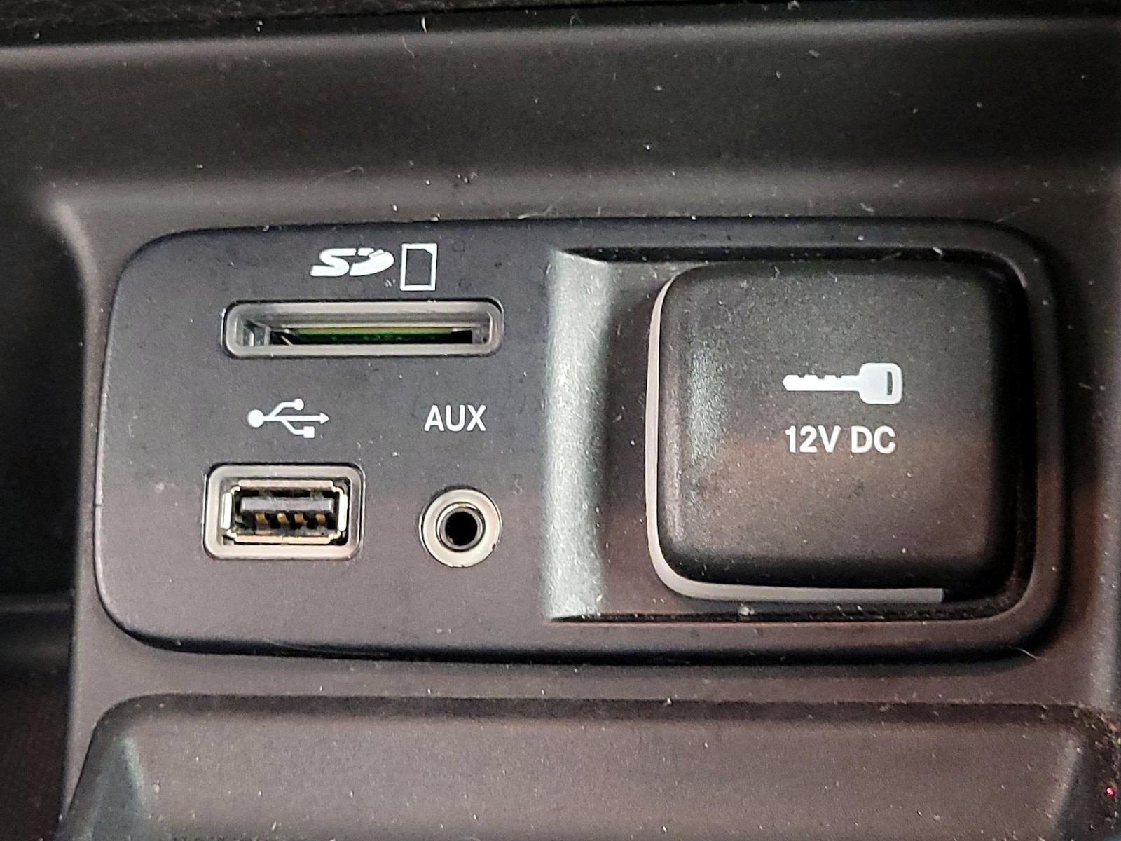 2016 Jeep Cherokee Sport - Photo 18