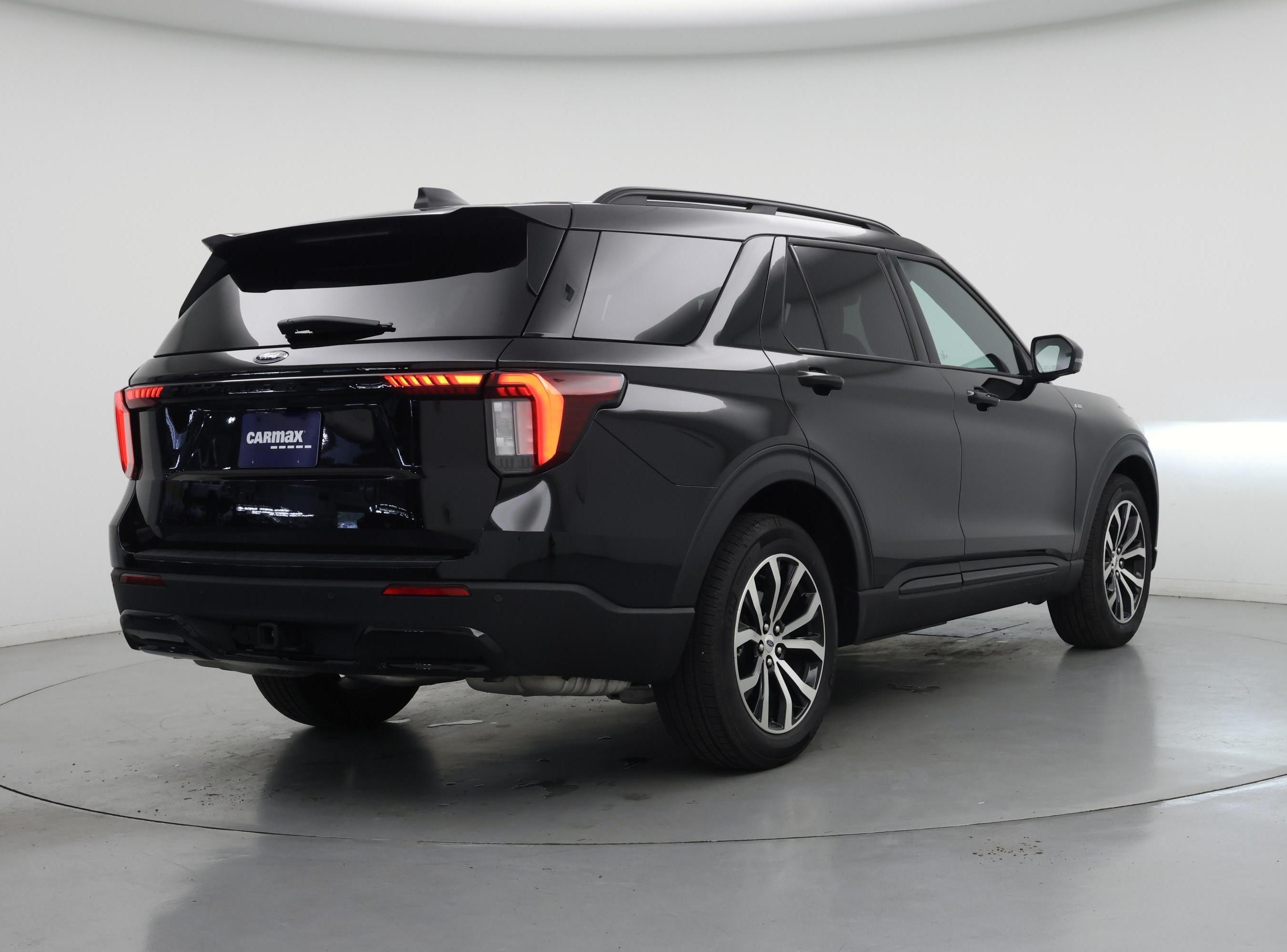 Thumbnail: 2025 Ford Explorer - 8
