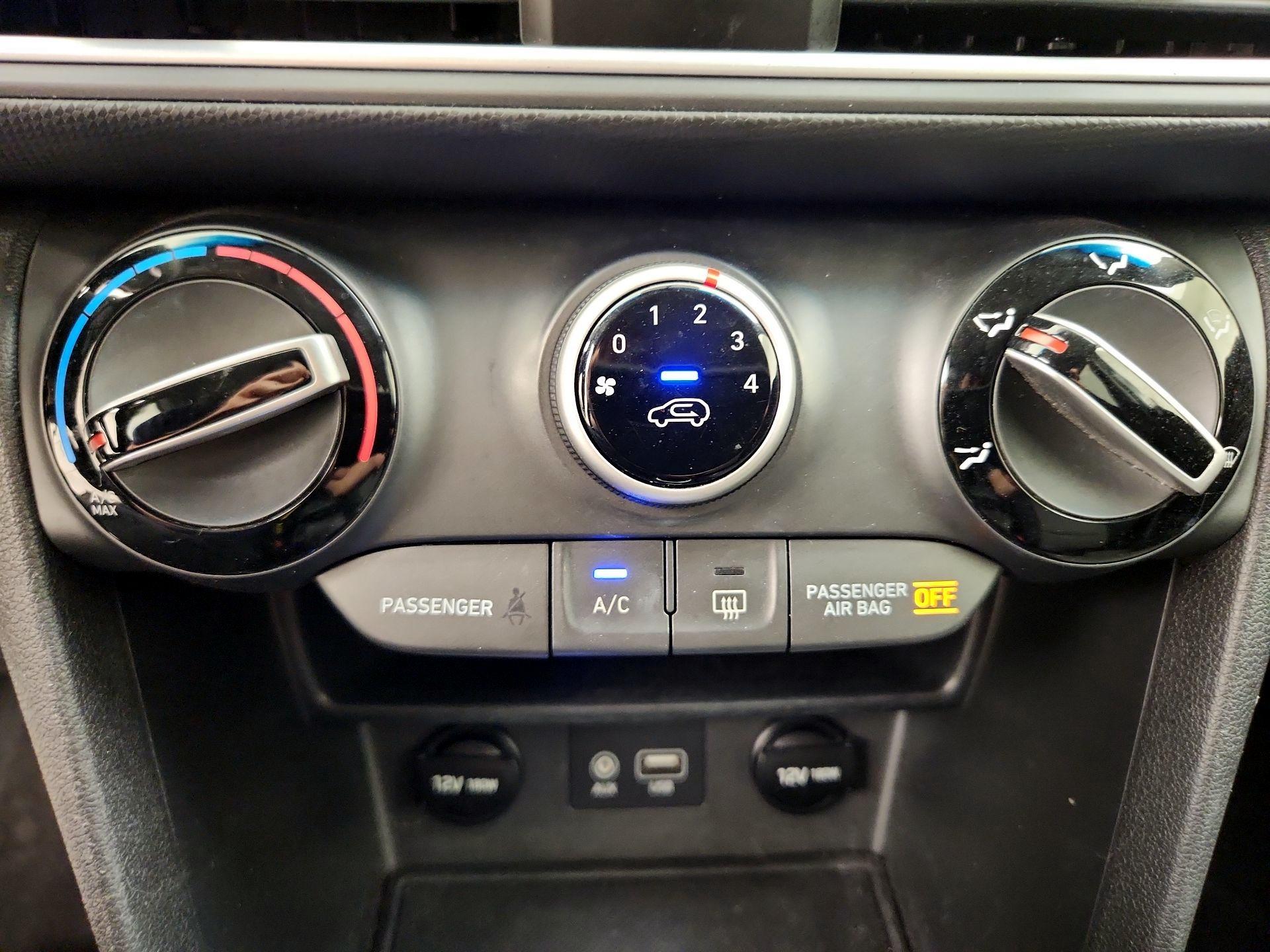 Thumbnail: 2018 Hyundai Kona - 16