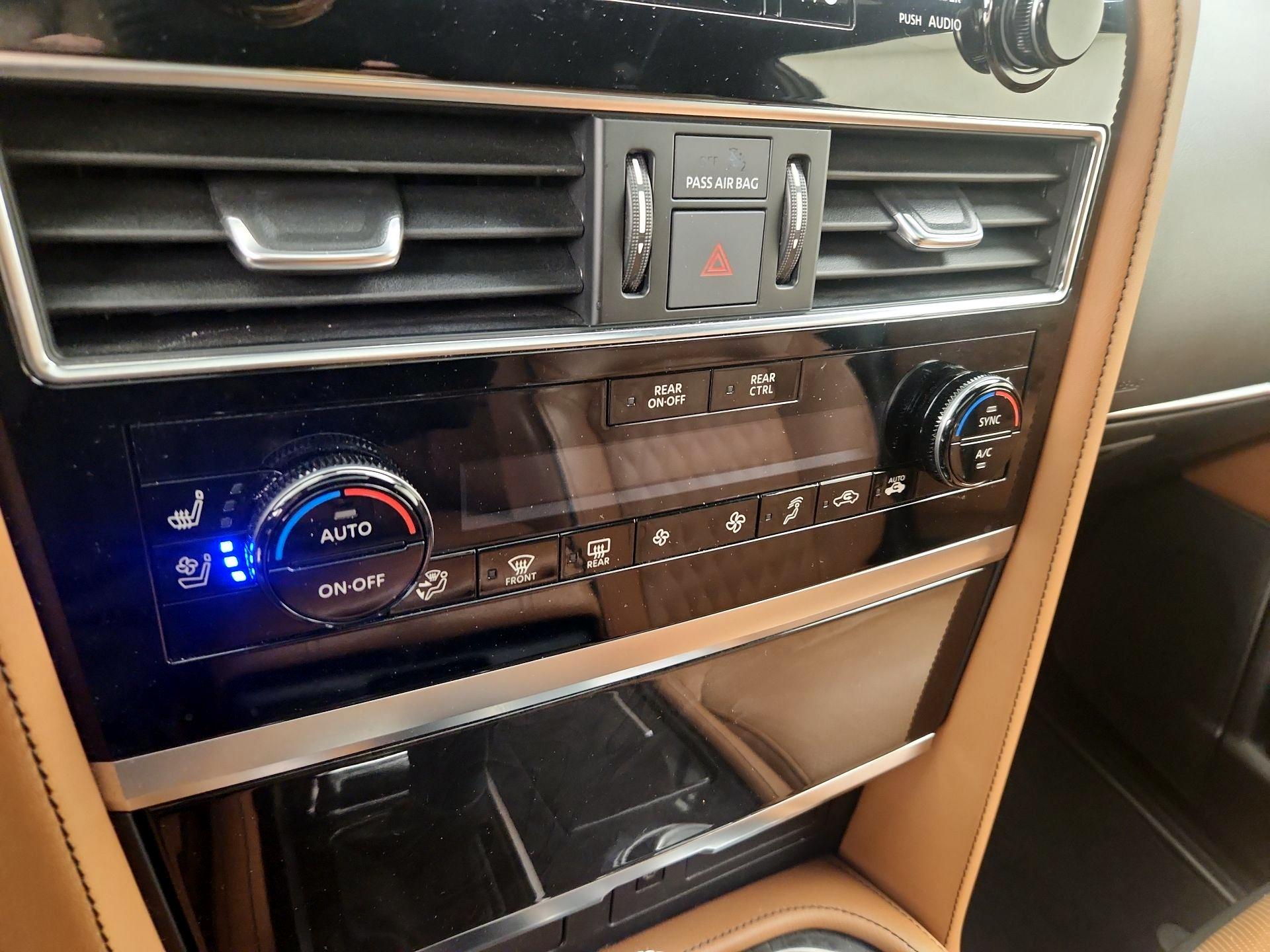 Thumbnail: 2023 INFINITI QX80 - 17