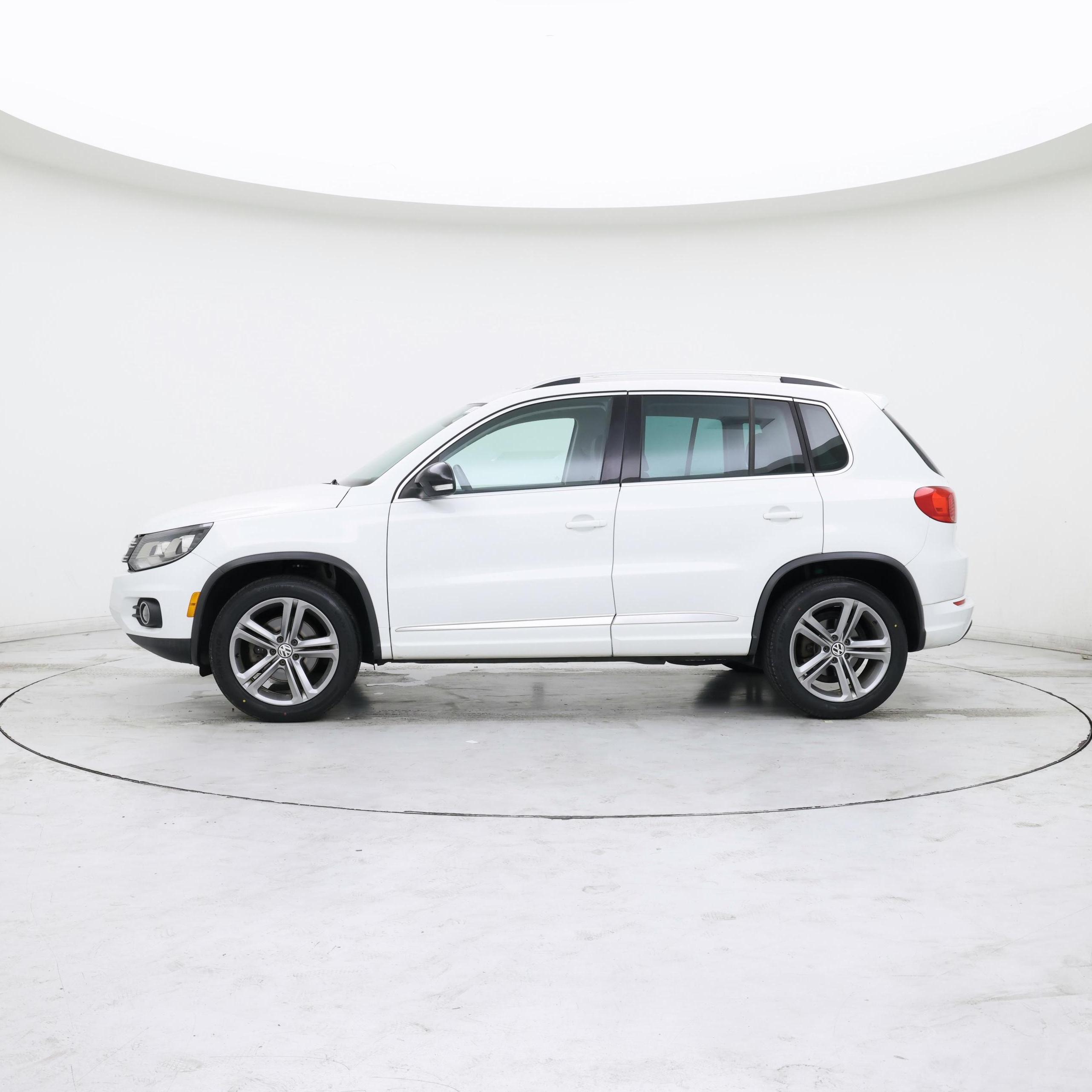 Thumbnail: 2017 Volkswagen Tiguan - 3