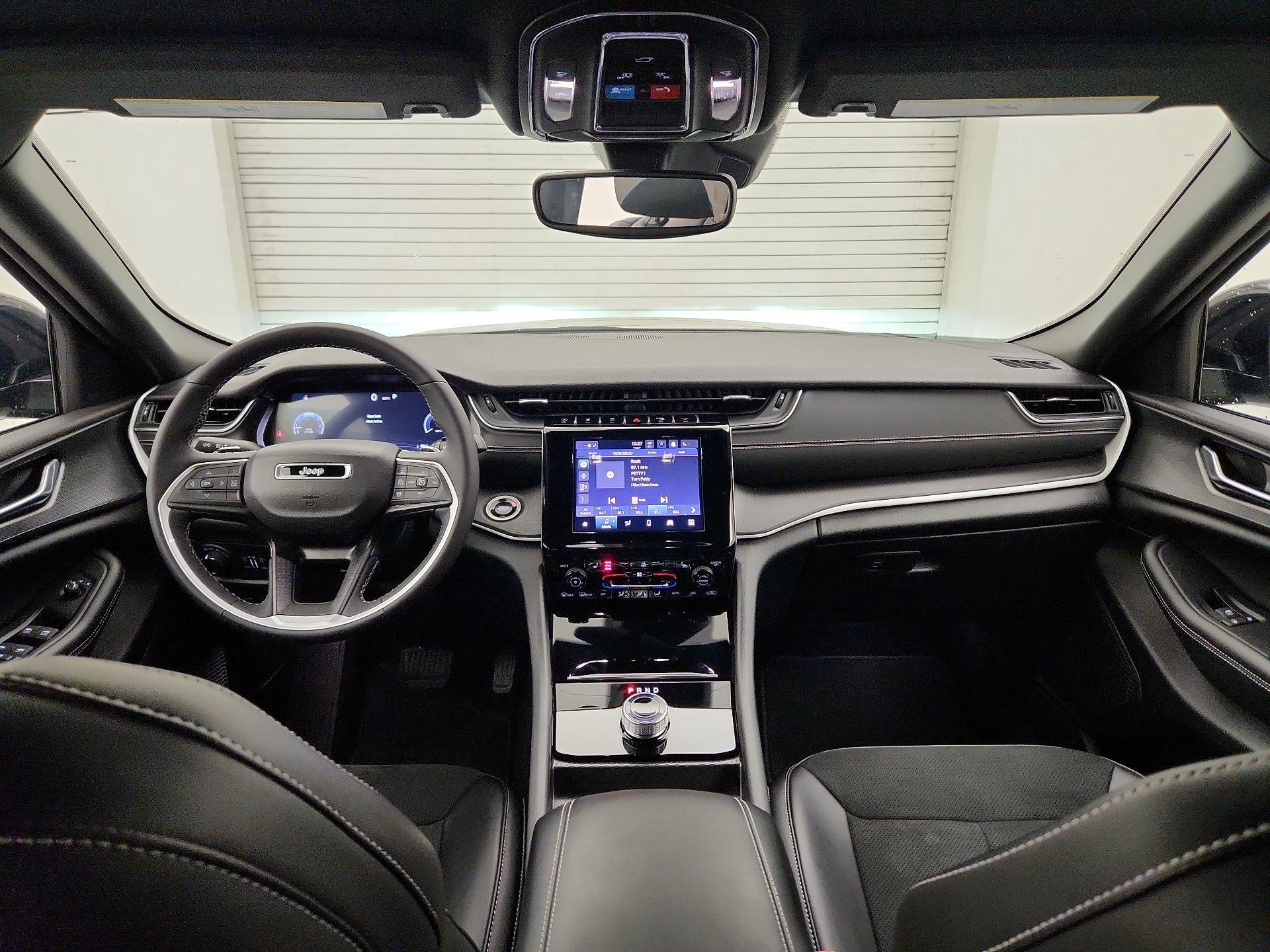 Thumbnail: 2024 Jeep Grand Cherokee - 9
