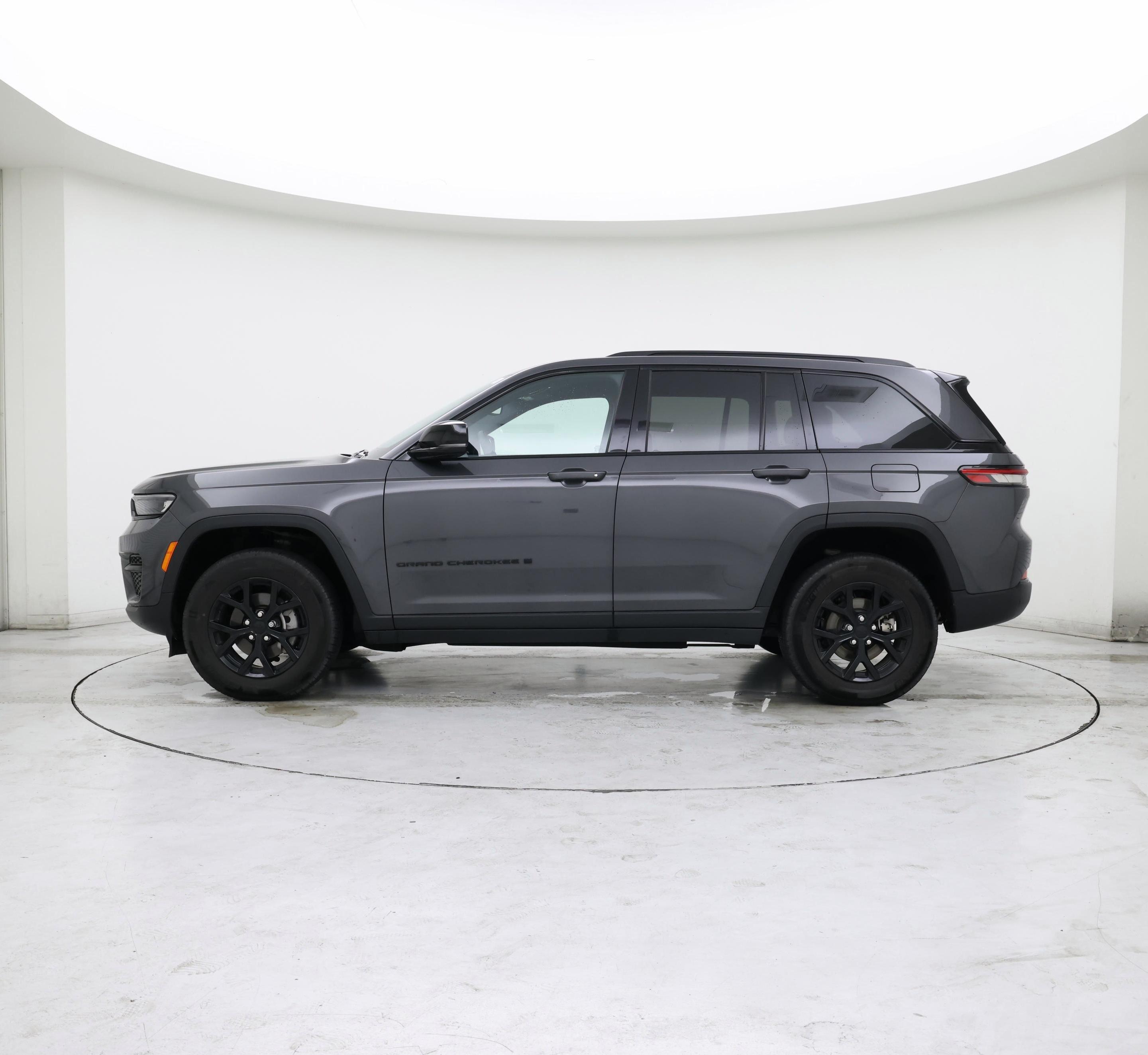 Thumbnail: 2024 Jeep Grand Cherokee - 3