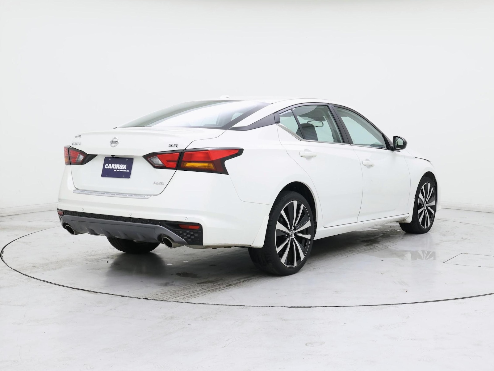 2022 Nissan Altima SR - Photo 9