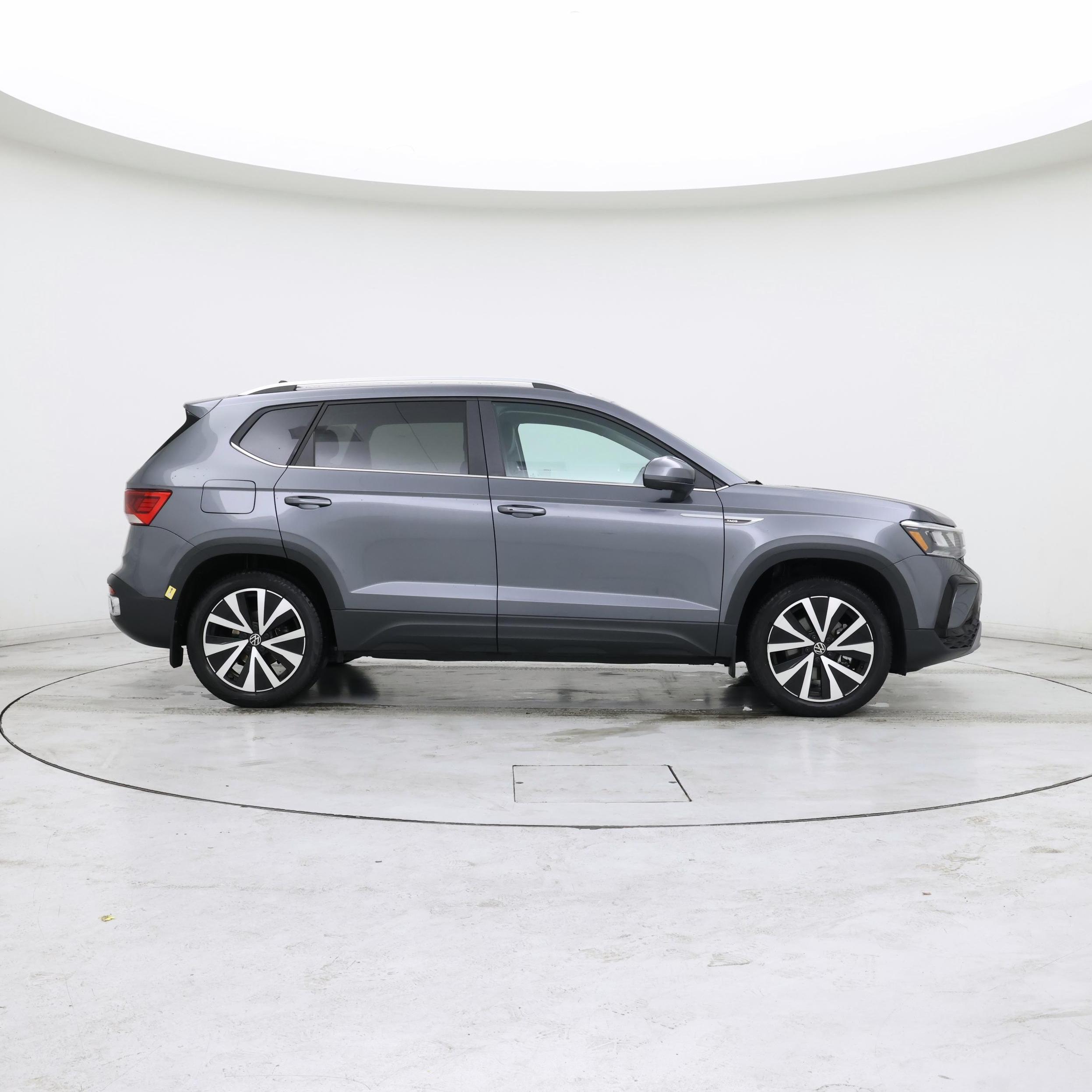 Thumbnail: 2023 Volkswagen Taos - 7
