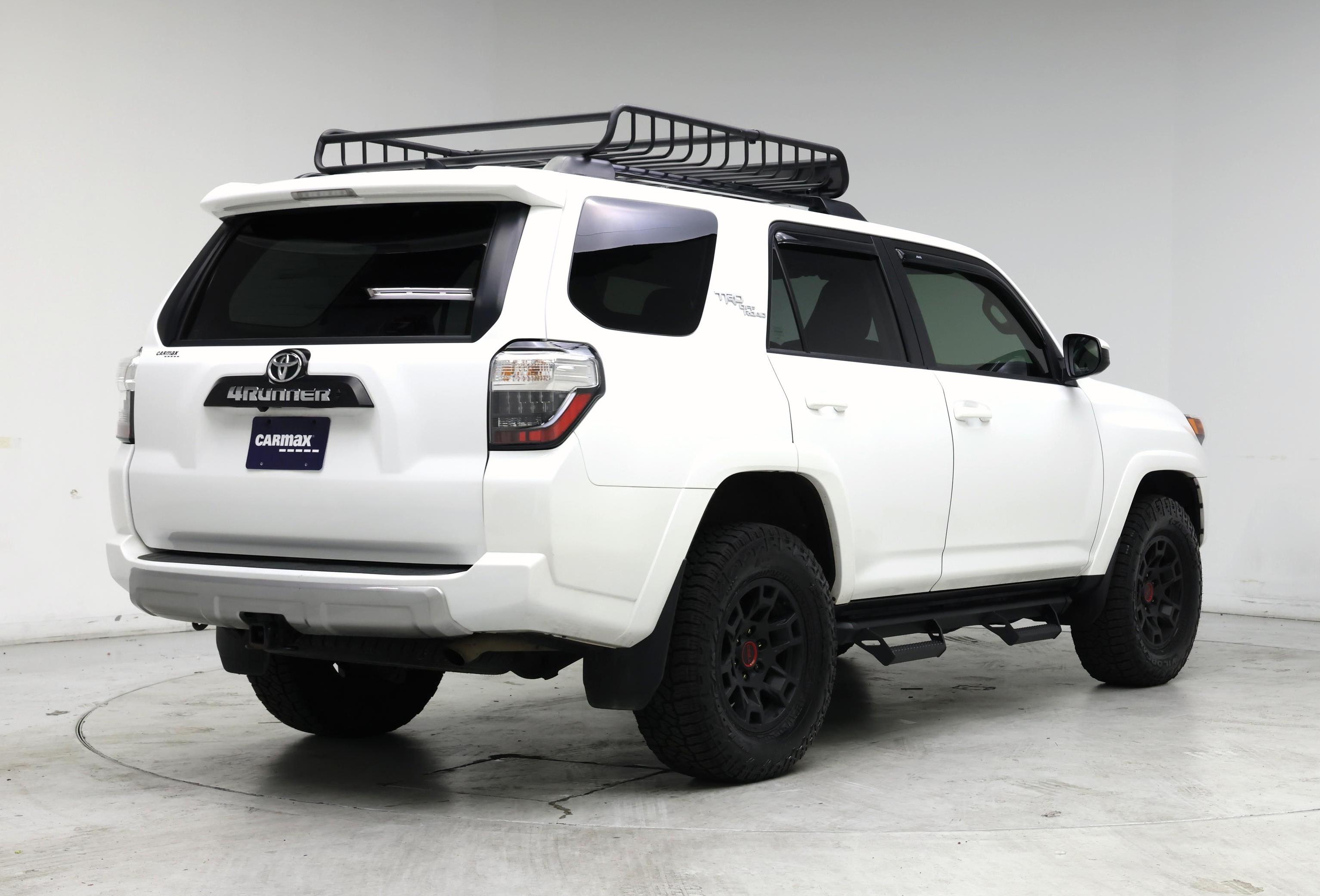 Thumbnail: 2024 Toyota 4Runner - 8