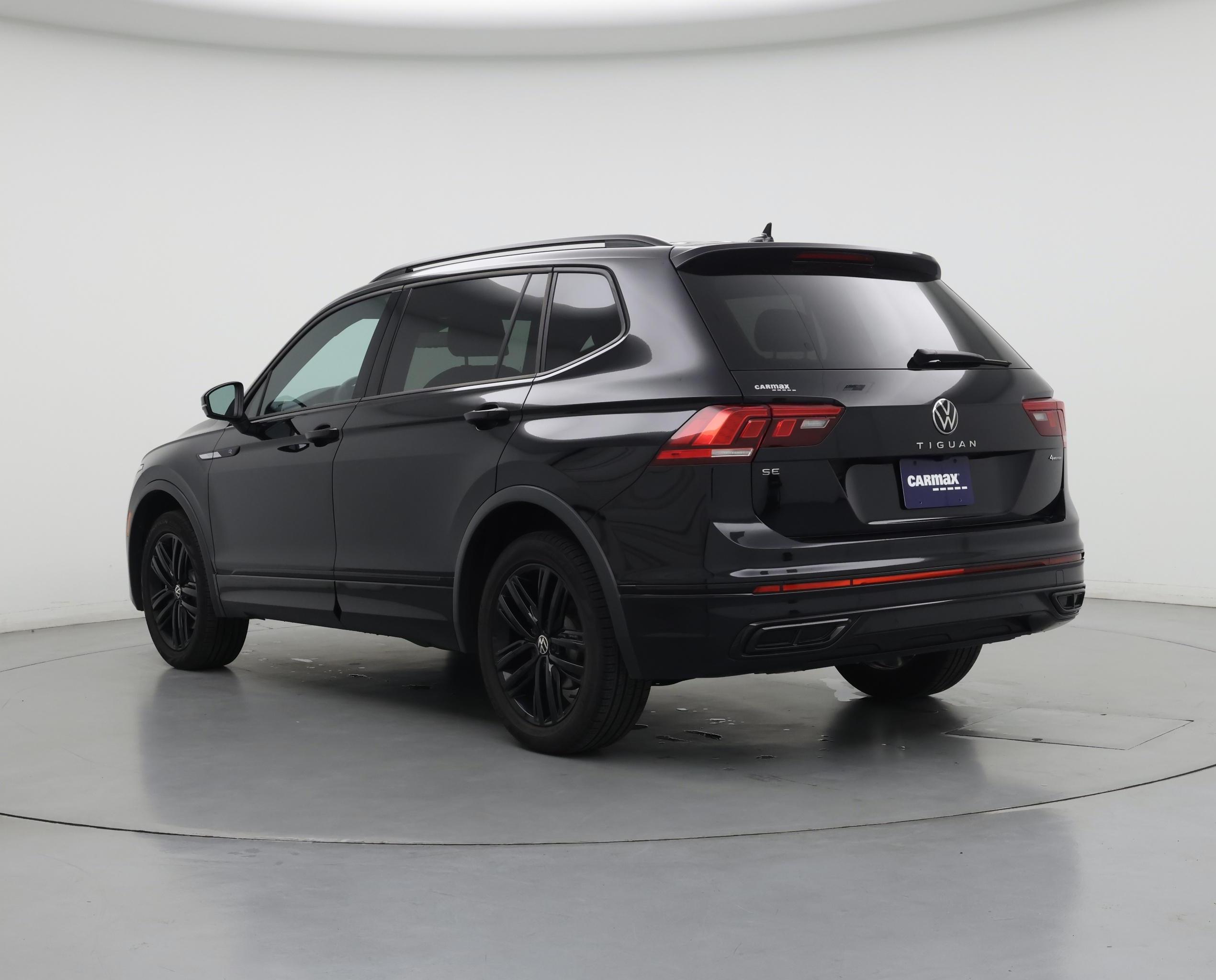 Thumbnail: 2022 Volkswagen Tiguan - 2