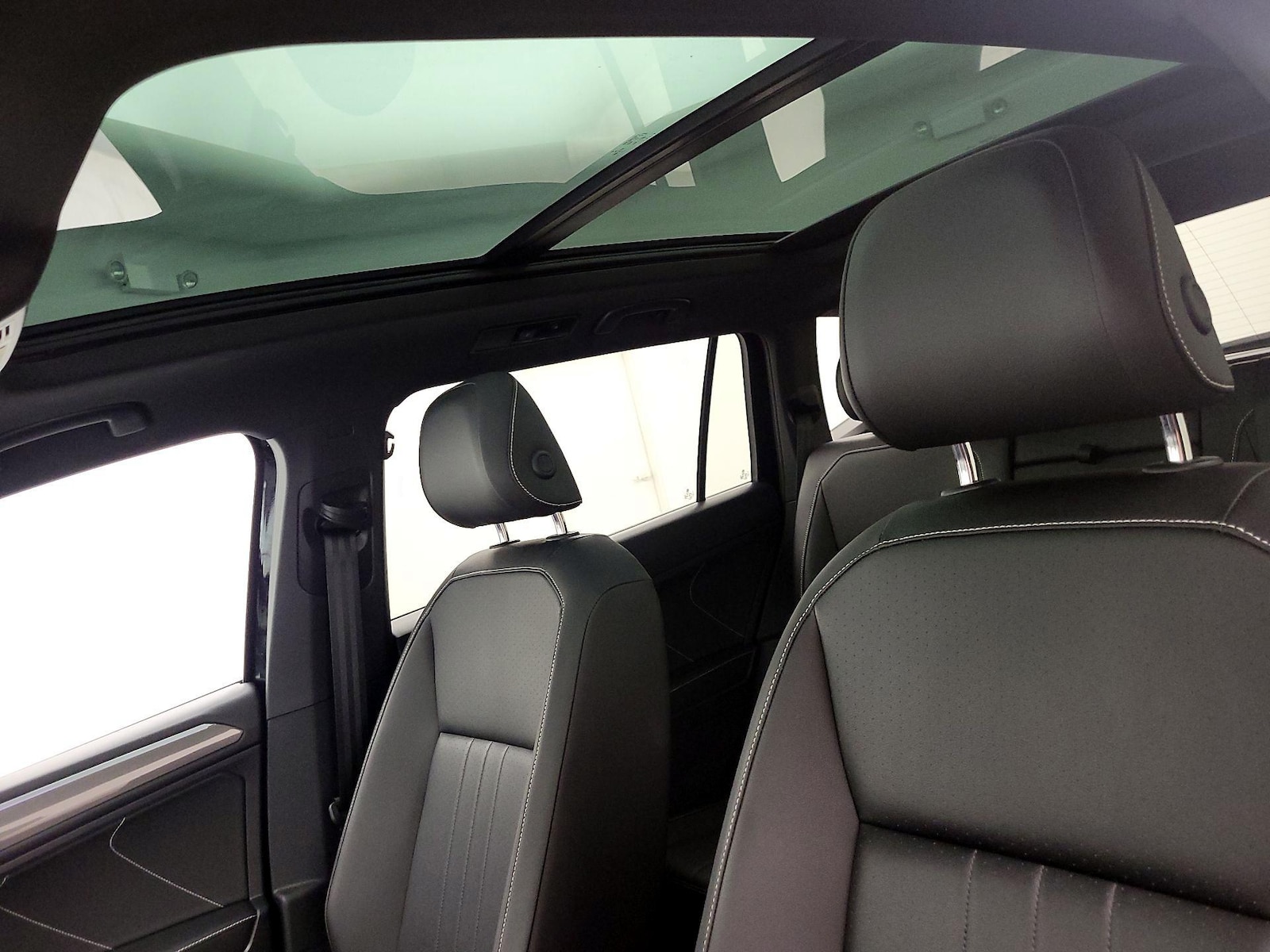 2022 Volkswagen Tiguan SE R-LINE BLACK - Photo 20