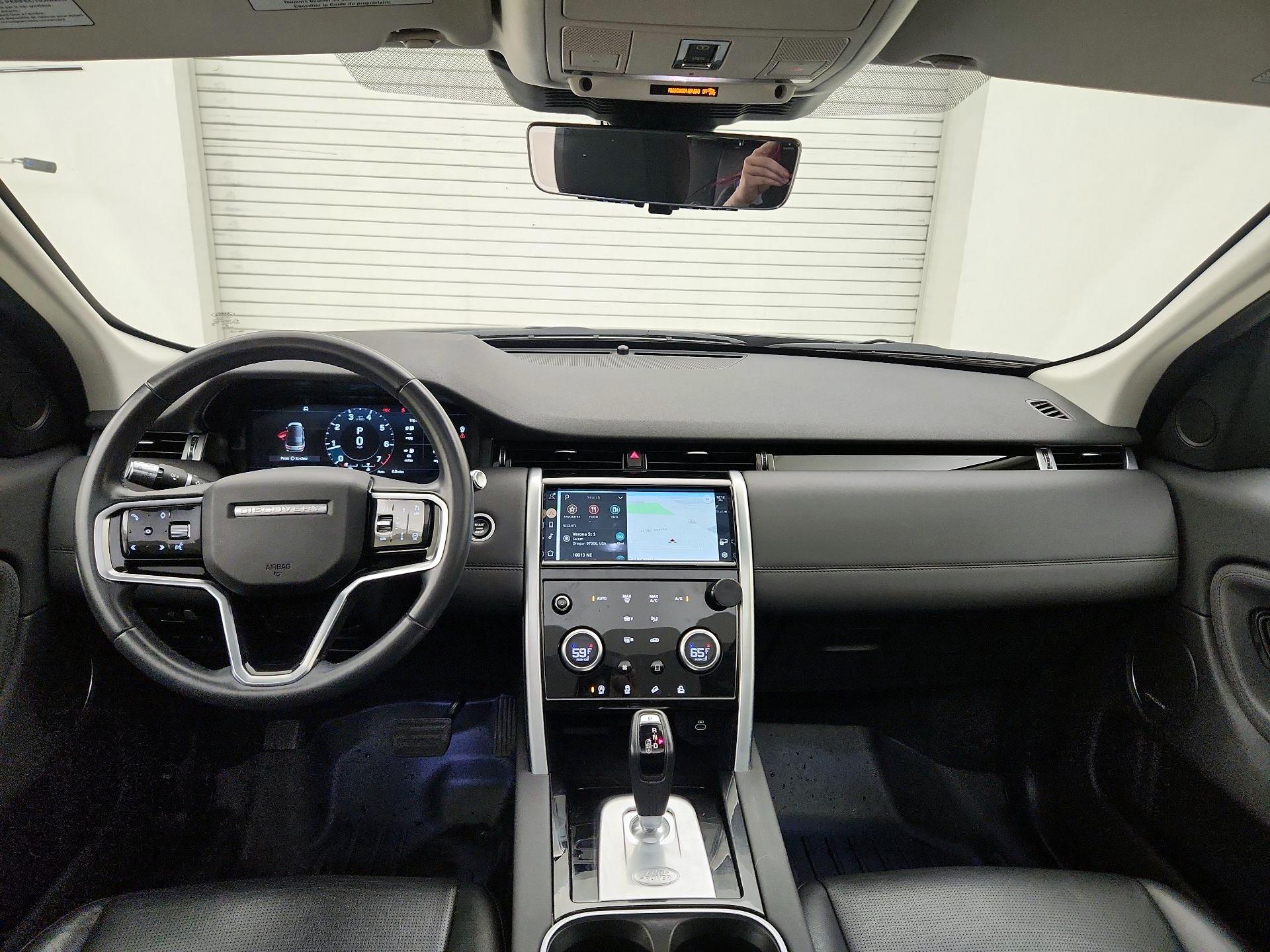 Thumbnail: 2022 Land Rover Discovery Sport - 9