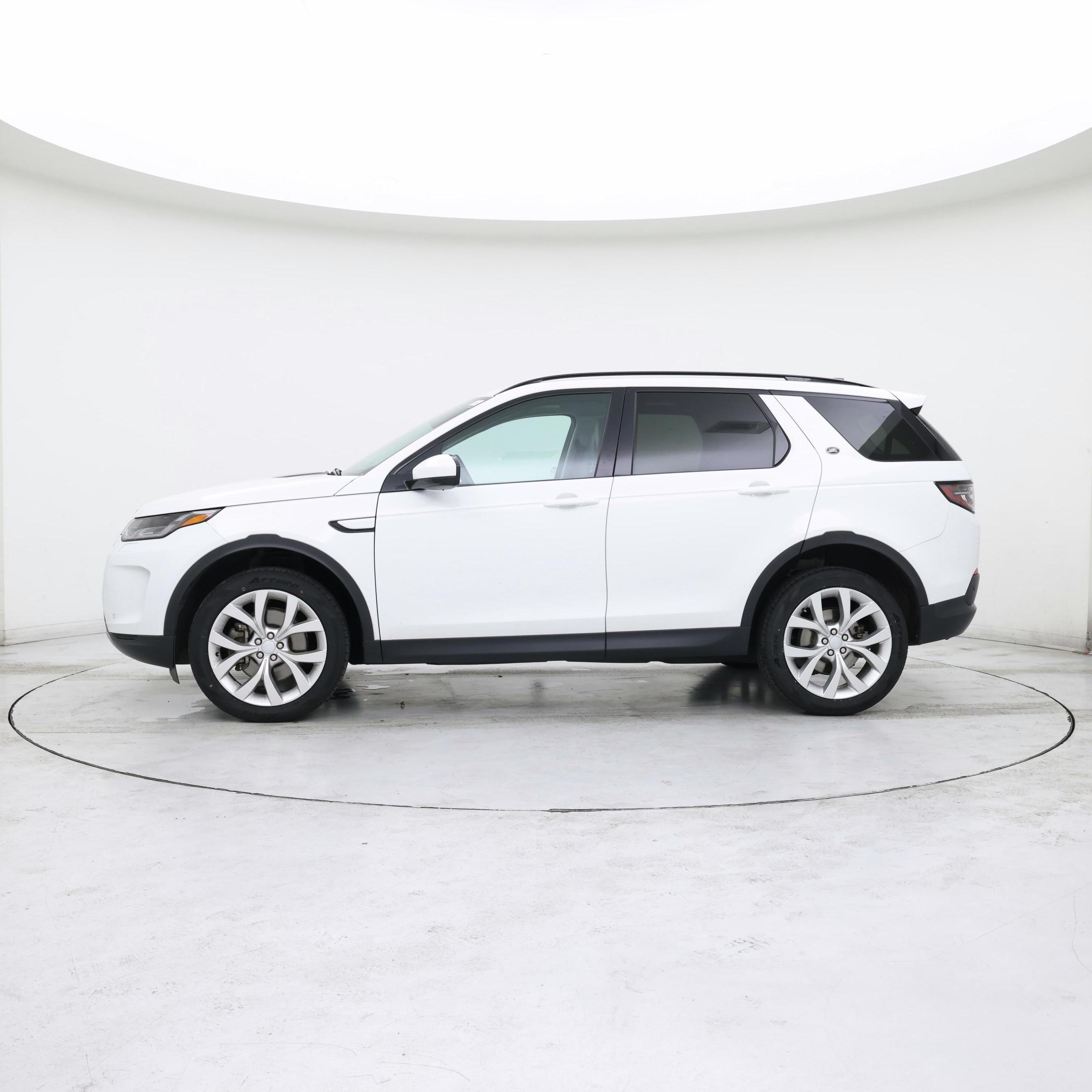 Thumbnail: 2022 Land Rover Discovery Sport - 3