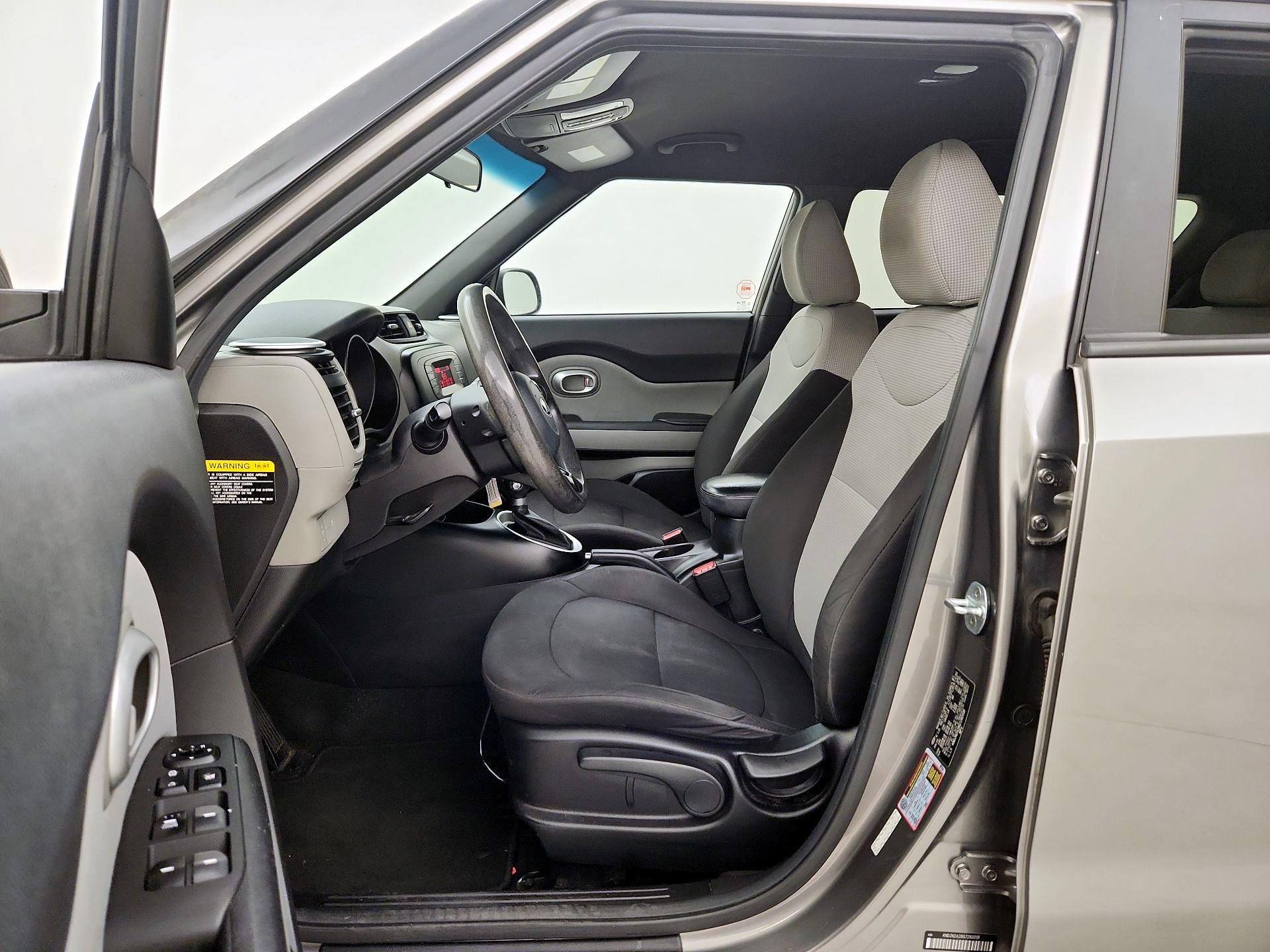 Thumbnail: 2016 Kia Soul - 11