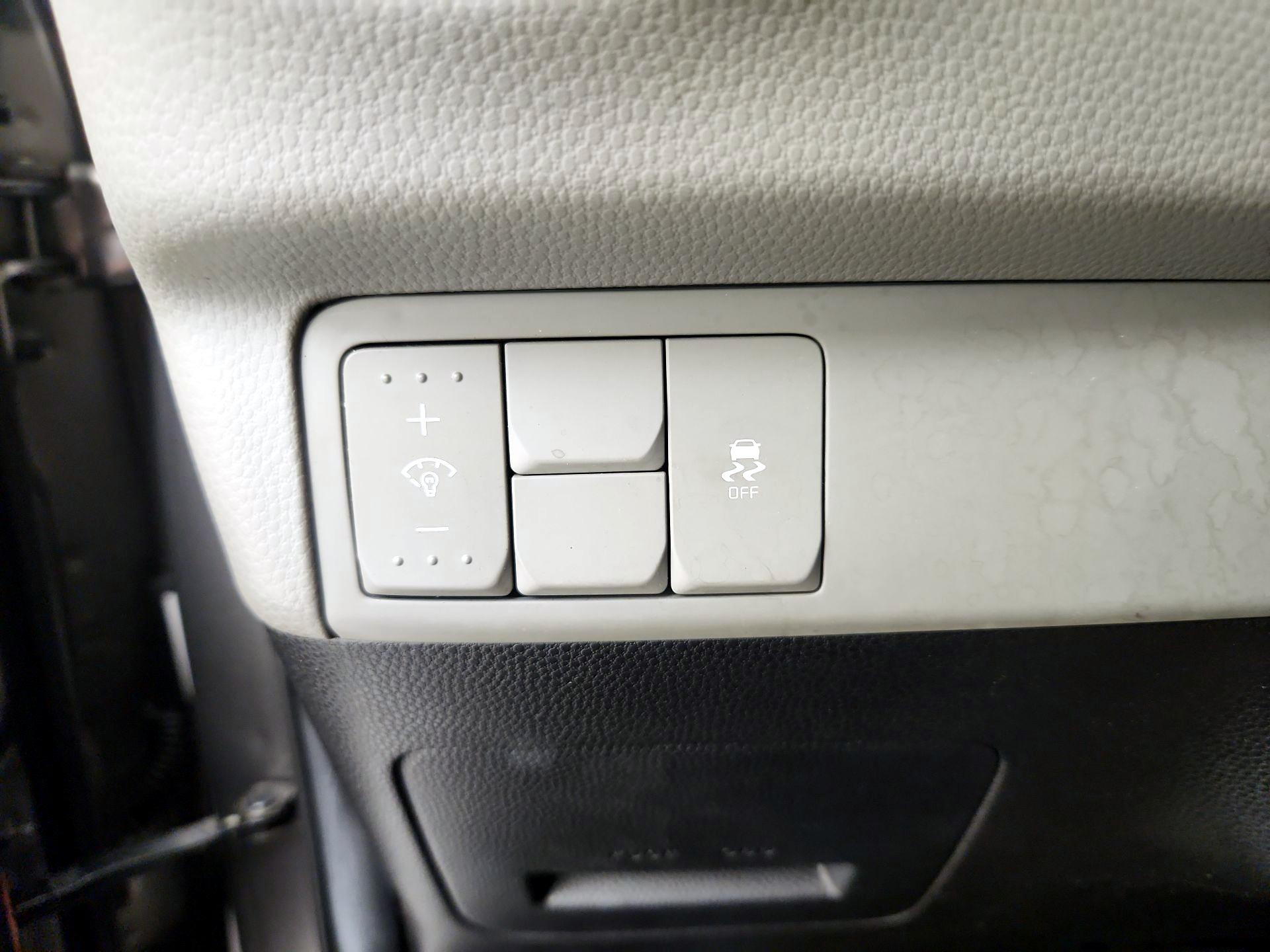 Thumbnail: 2016 Kia Soul - 13