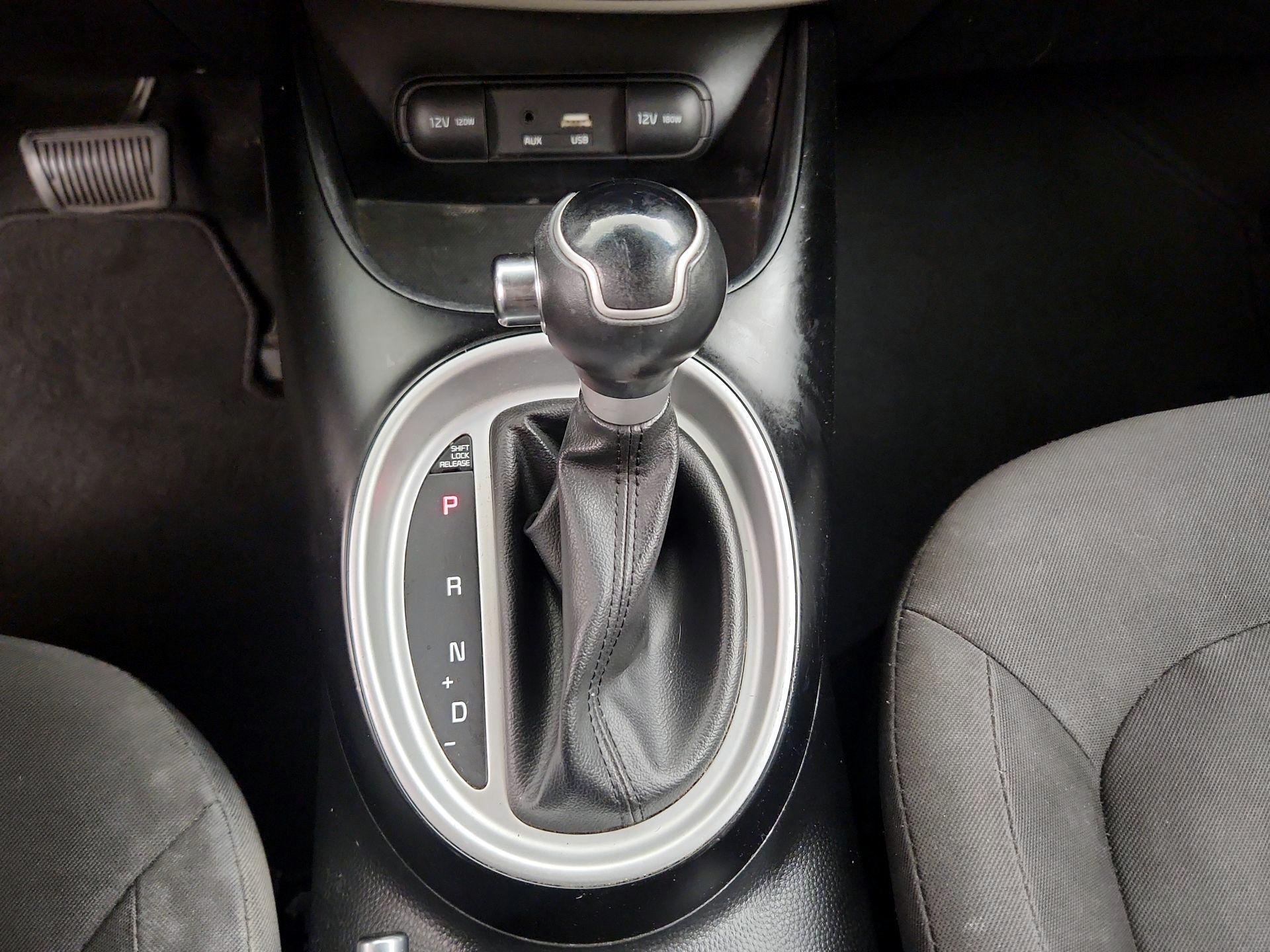 Thumbnail: 2016 Kia Soul - 16