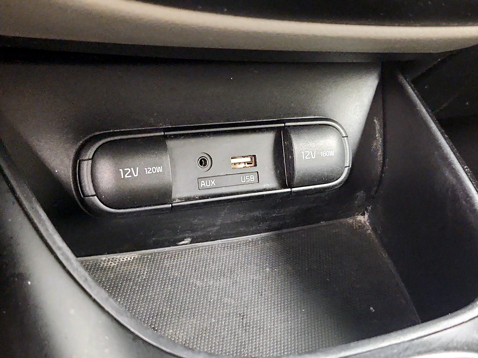 Thumbnail: 2016 Kia Soul - 17