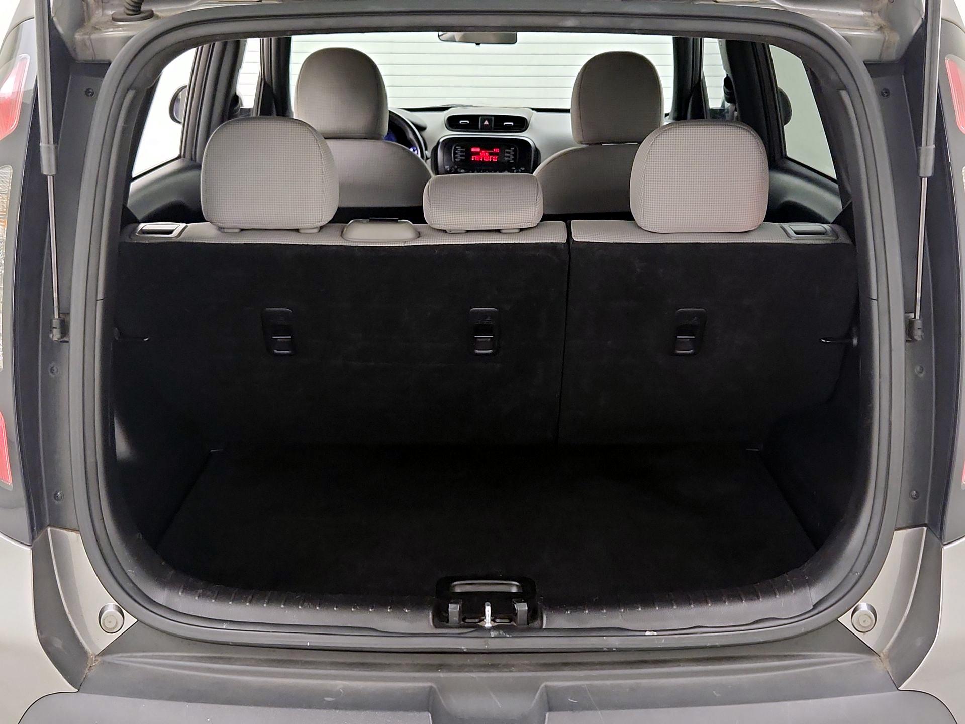 Thumbnail: 2016 Kia Soul - 19