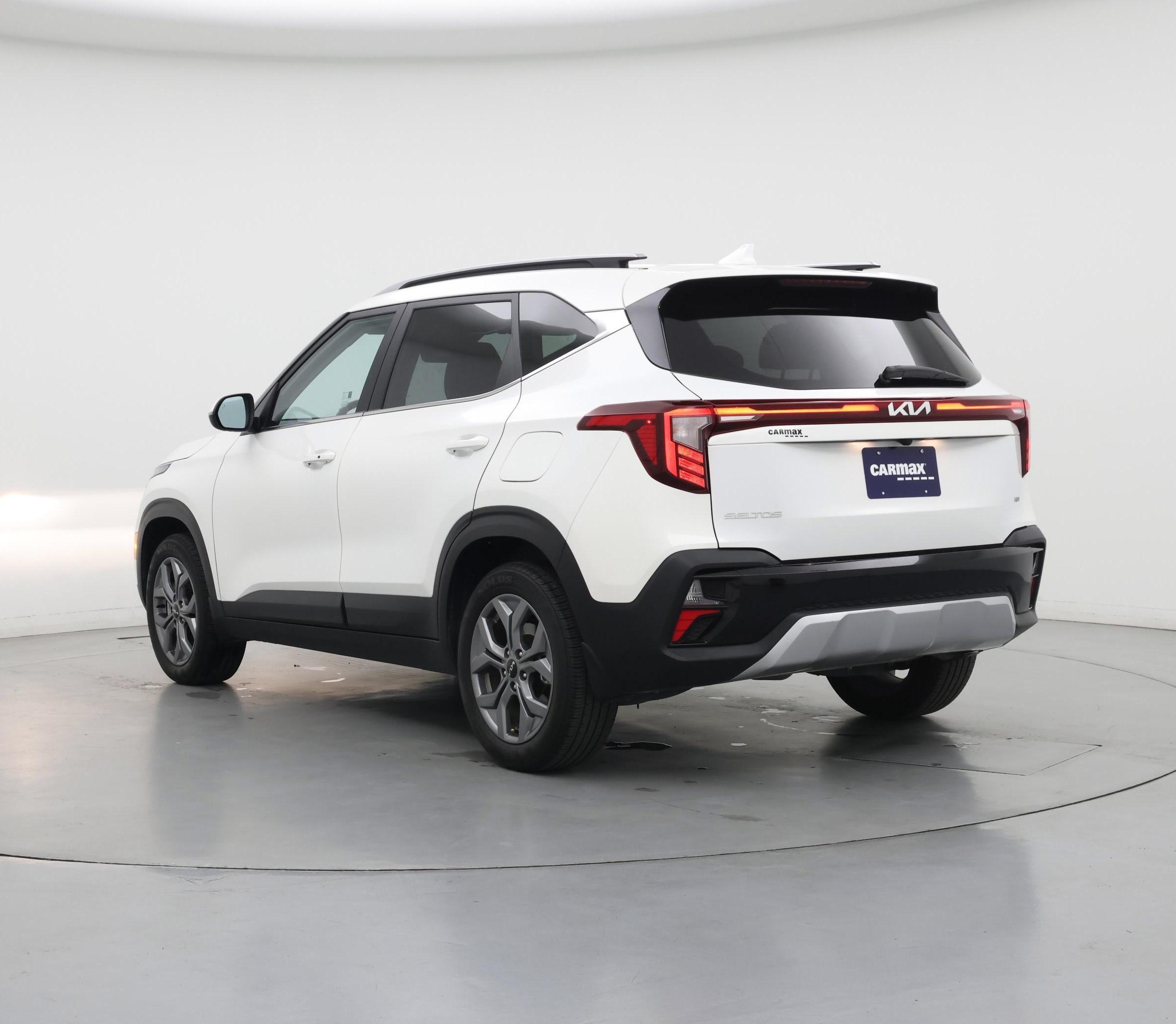 Thumbnail: 2024 Kia Seltos - 2