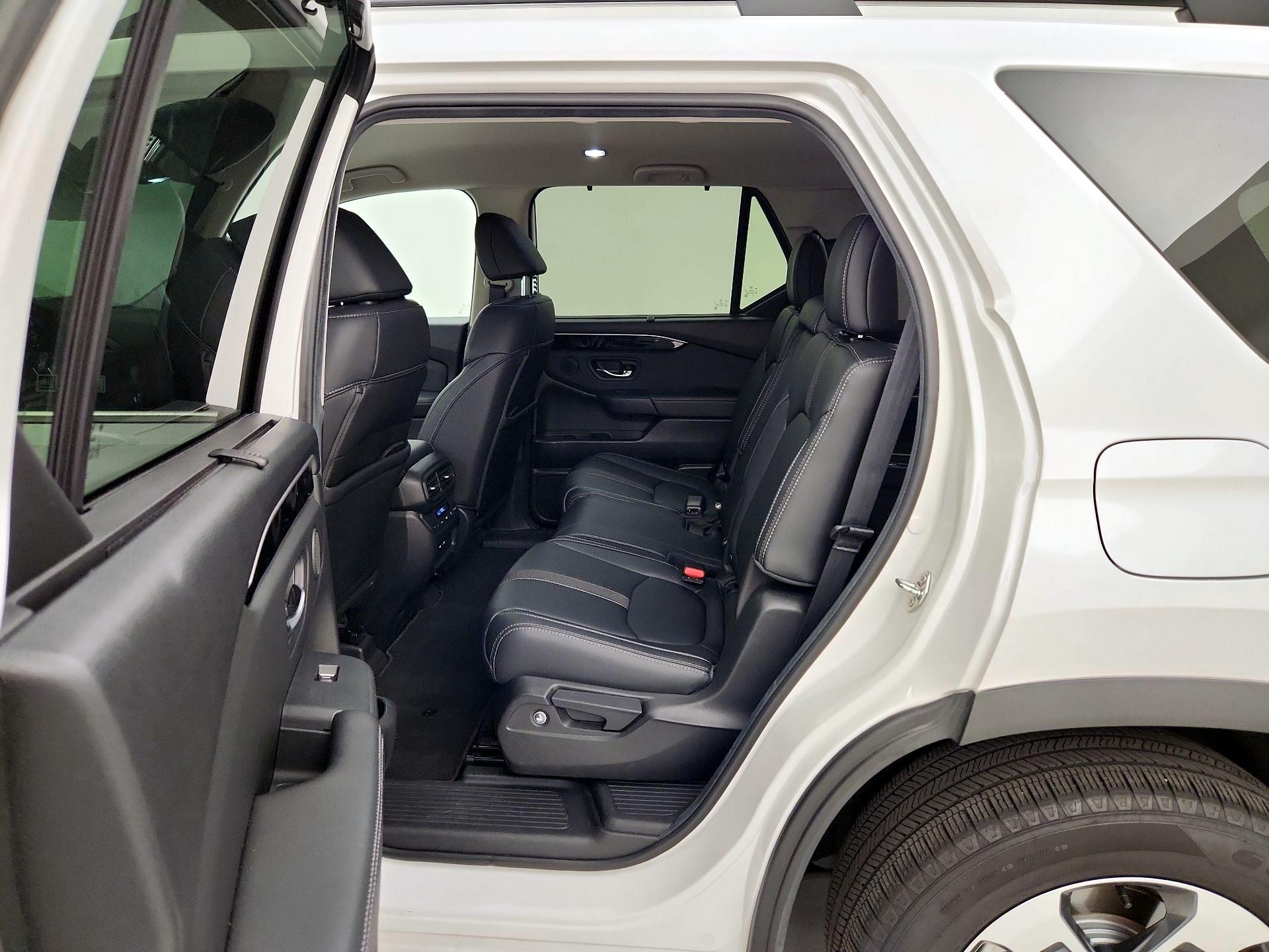 Thumbnail: 2025 Honda Pilot - 19