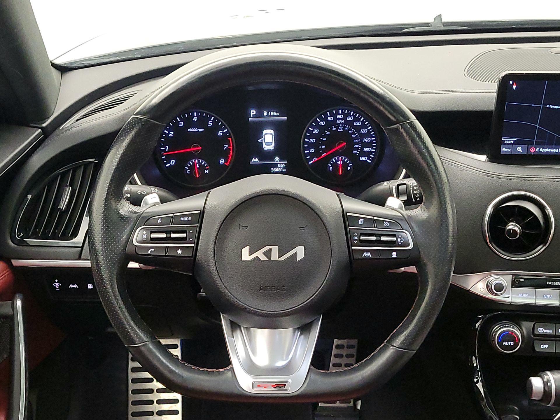 Thumbnail: 2022 Kia Stinger - 10