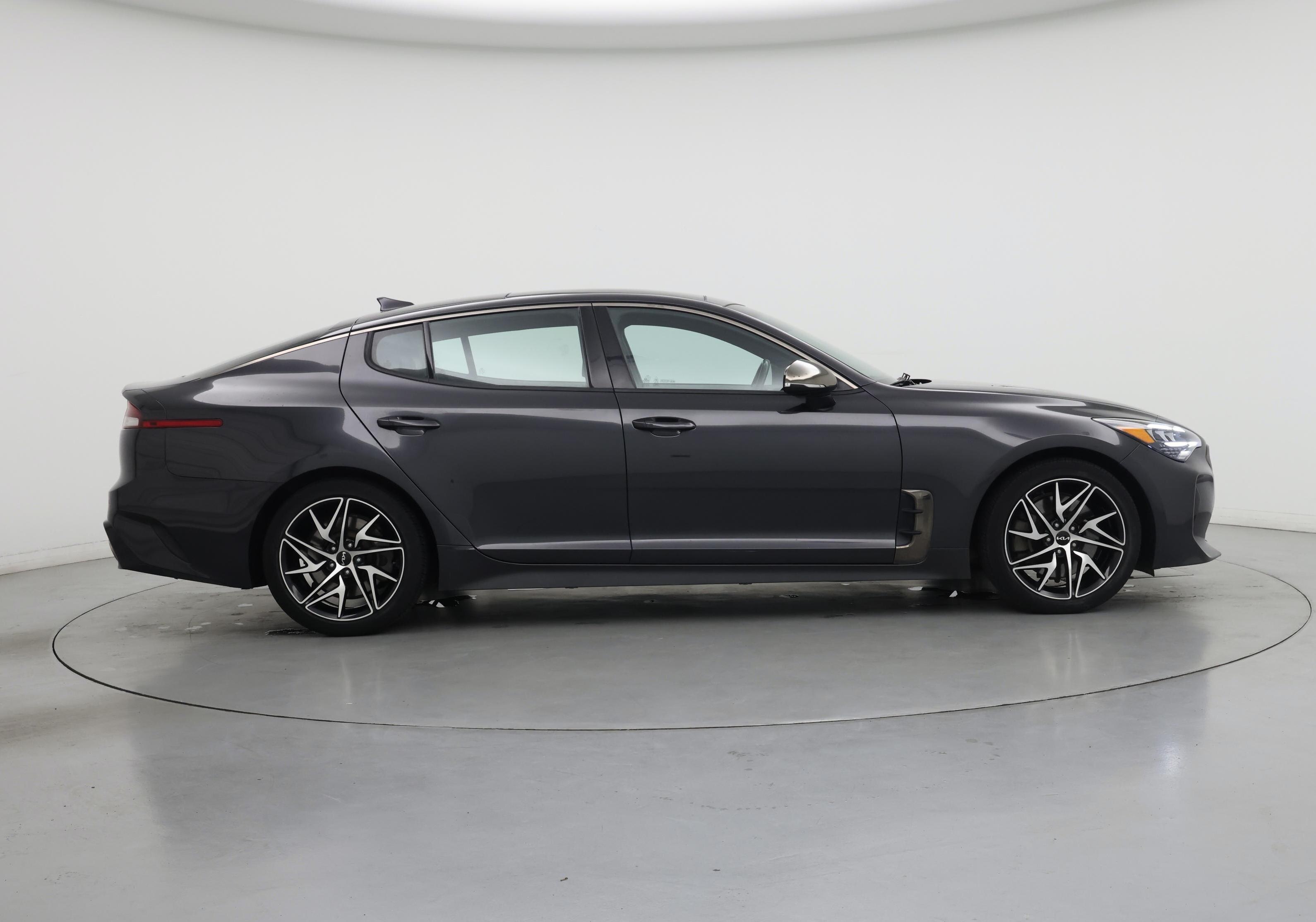 Thumbnail: 2022 Kia Stinger - 7