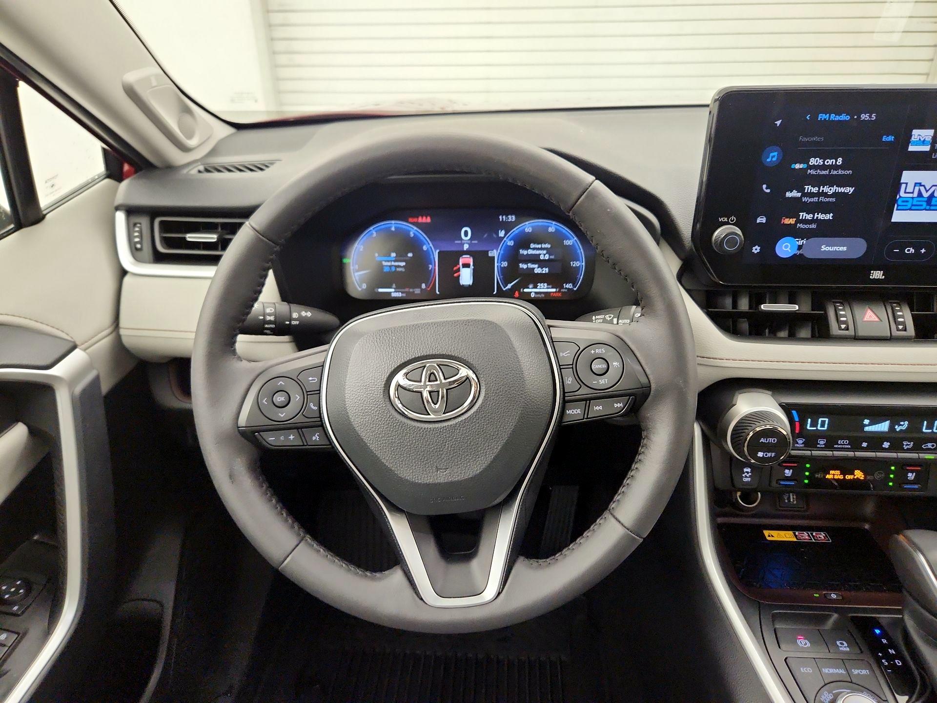 Thumbnail: 2025 Toyota RAV4 - 10