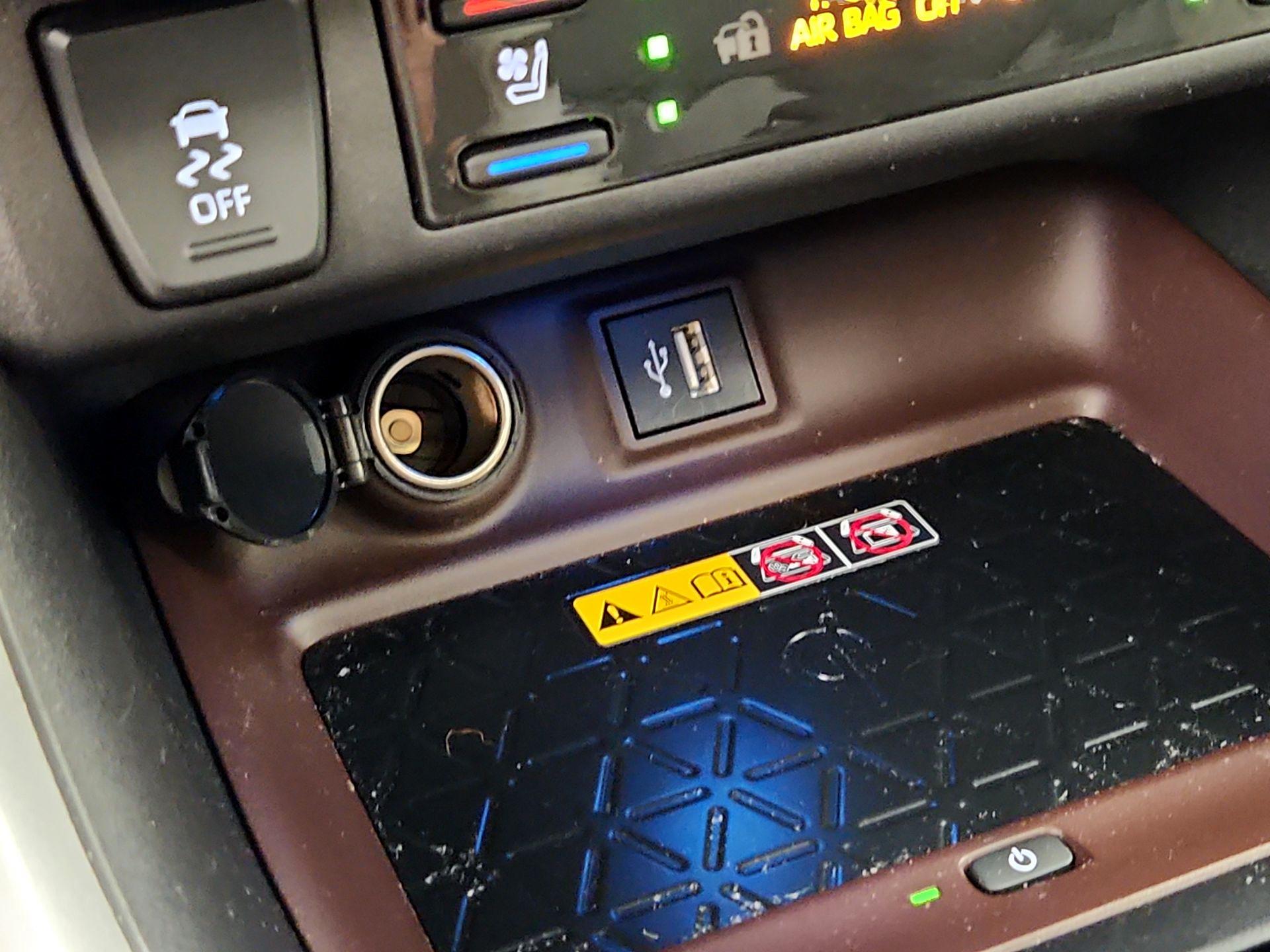 Thumbnail: 2025 Toyota RAV4 - 18