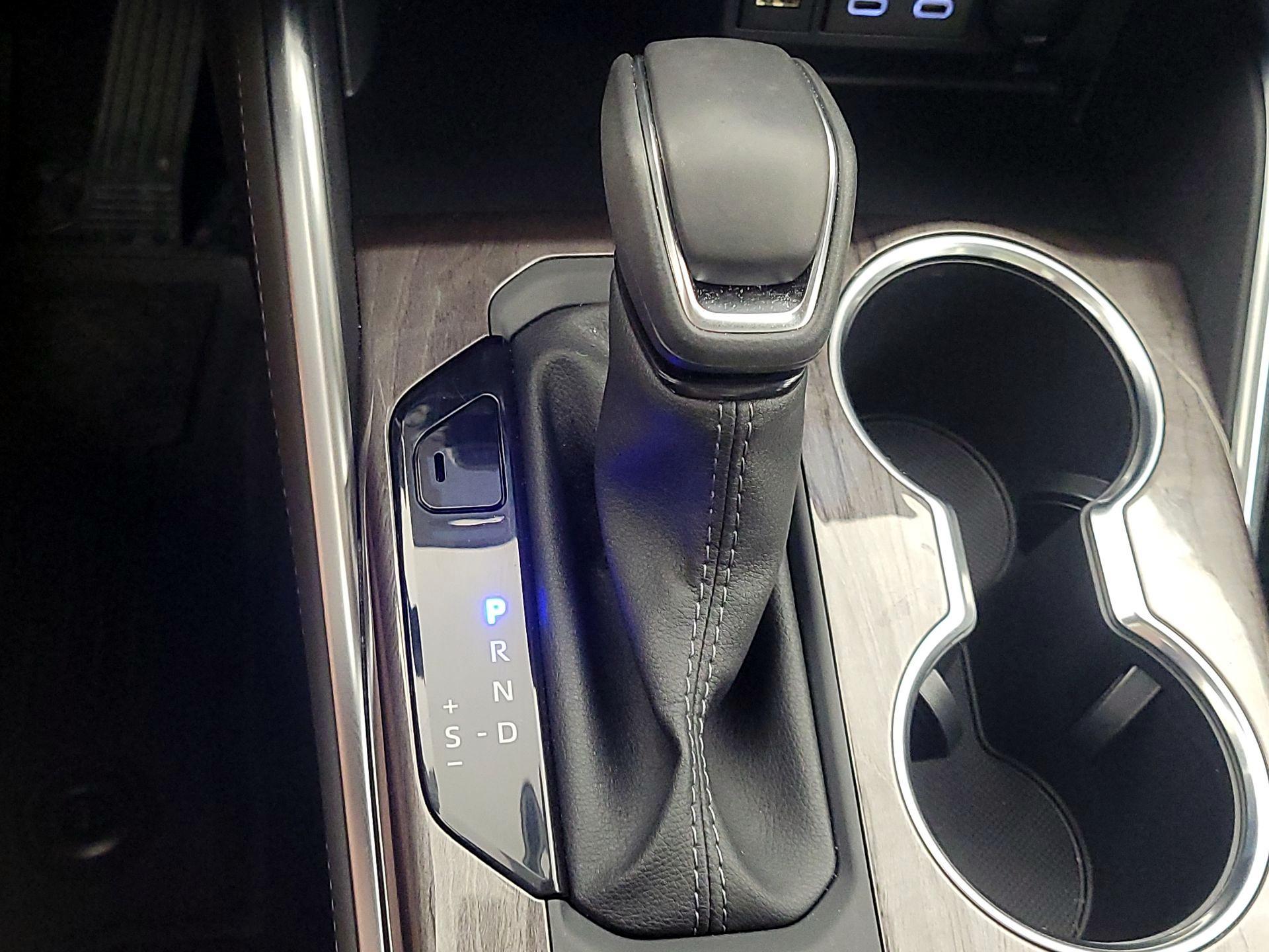Thumbnail: 2025 Toyota Highlander - 18