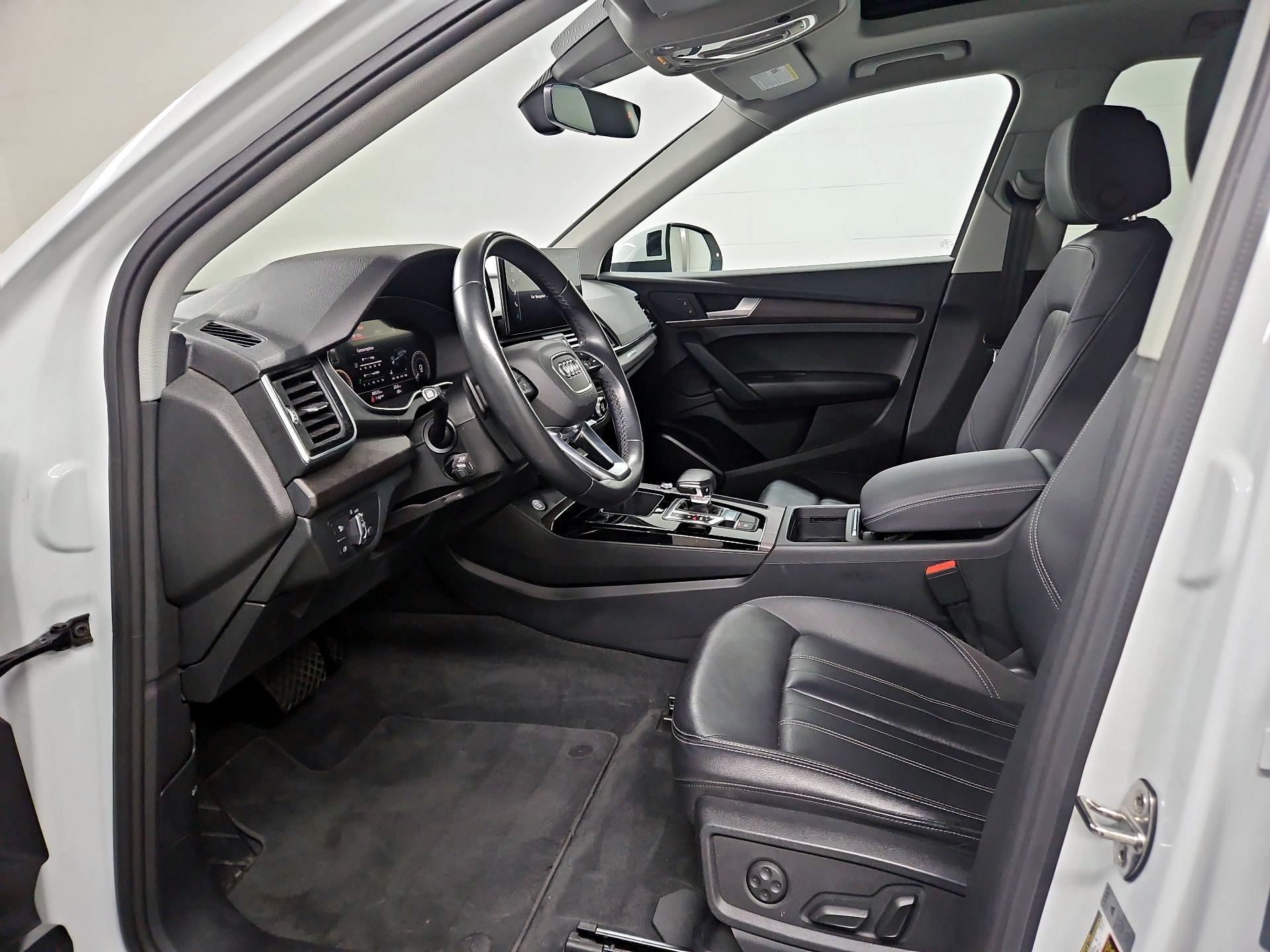 Thumbnail: 2021 Audi Q5 - 11