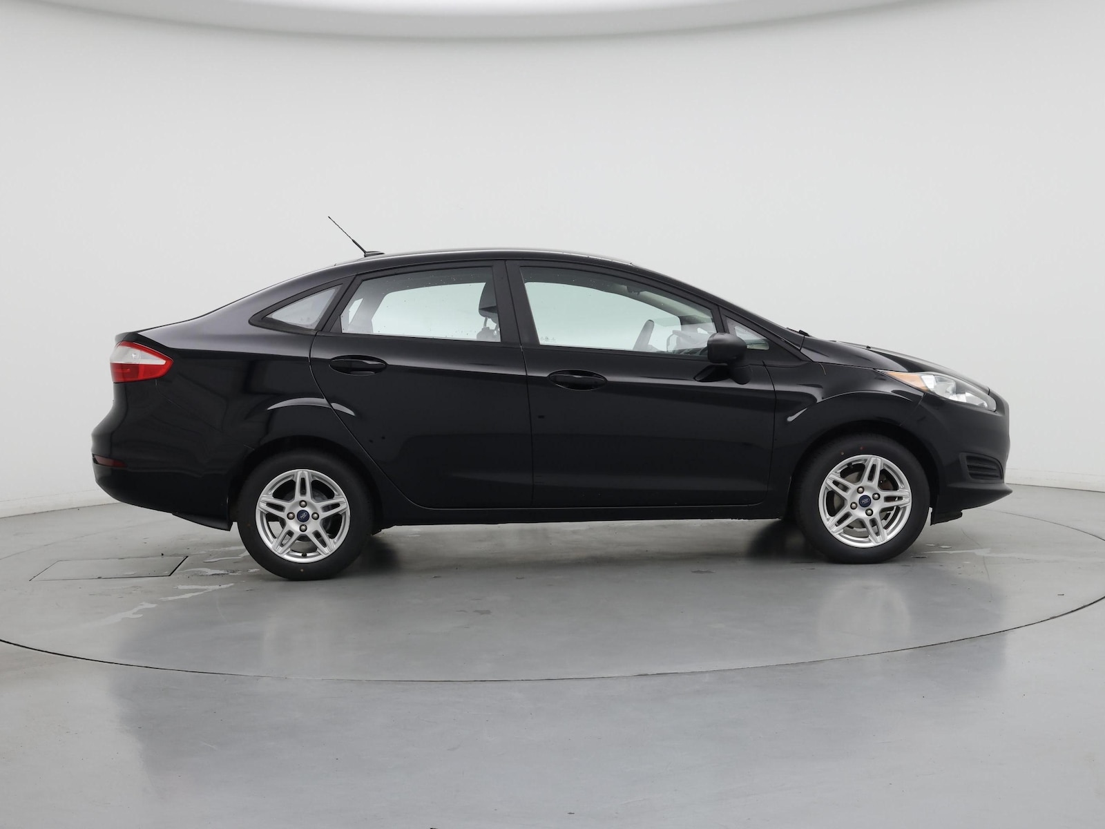 2019 Ford Fiesta SE - Photo 8