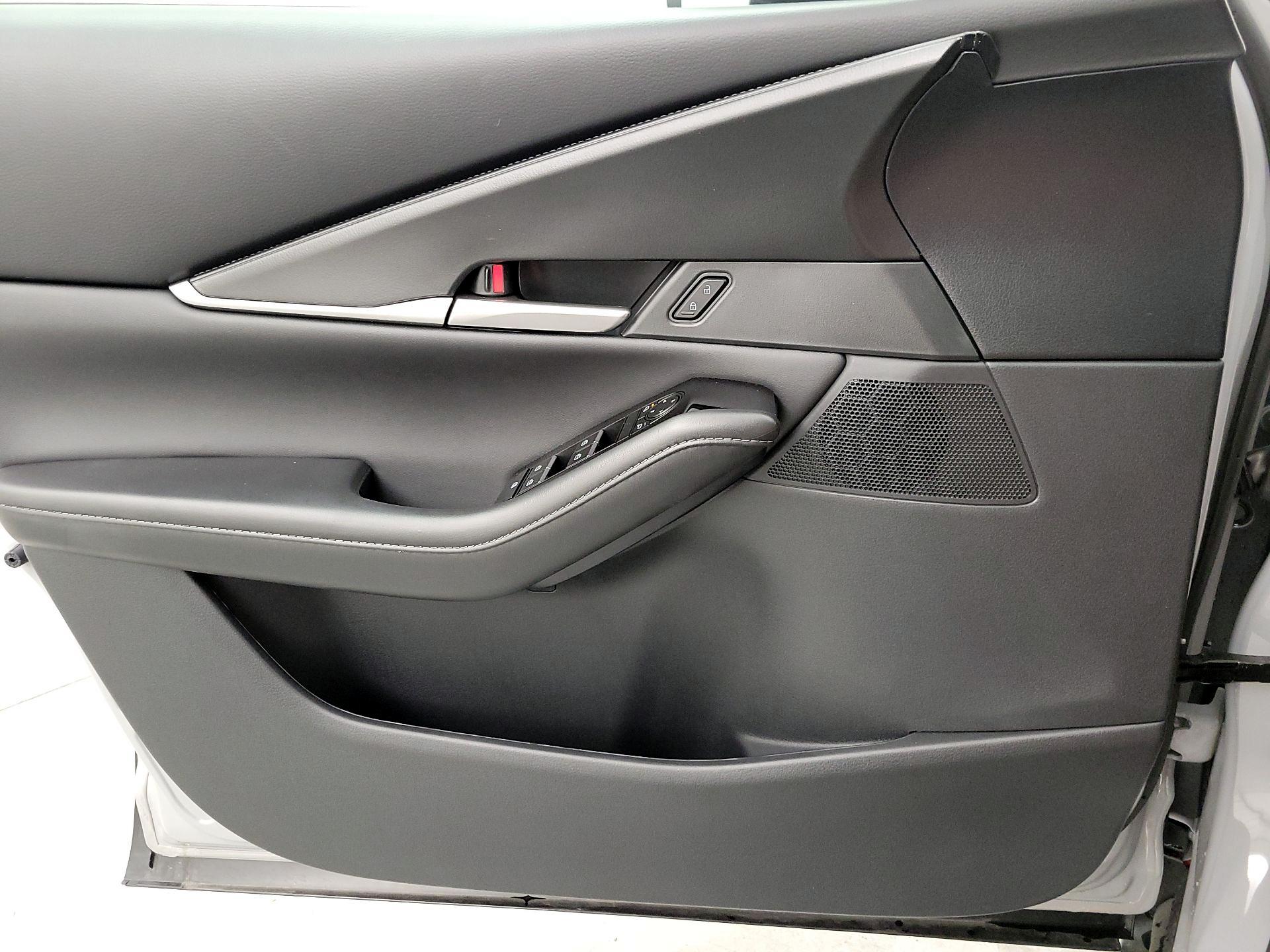 Thumbnail: 2025 Mazda CX-30 - 12
