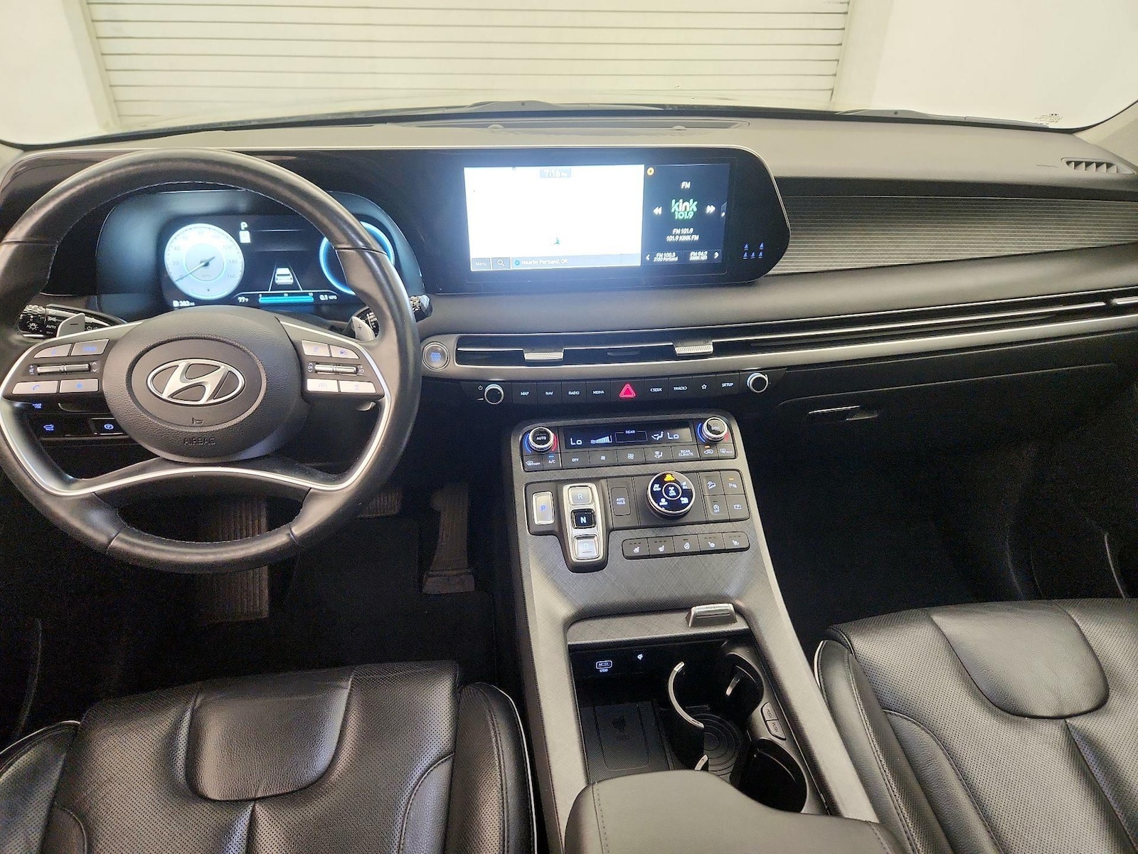 2023 Hyundai Palisade Limited - Photo 10